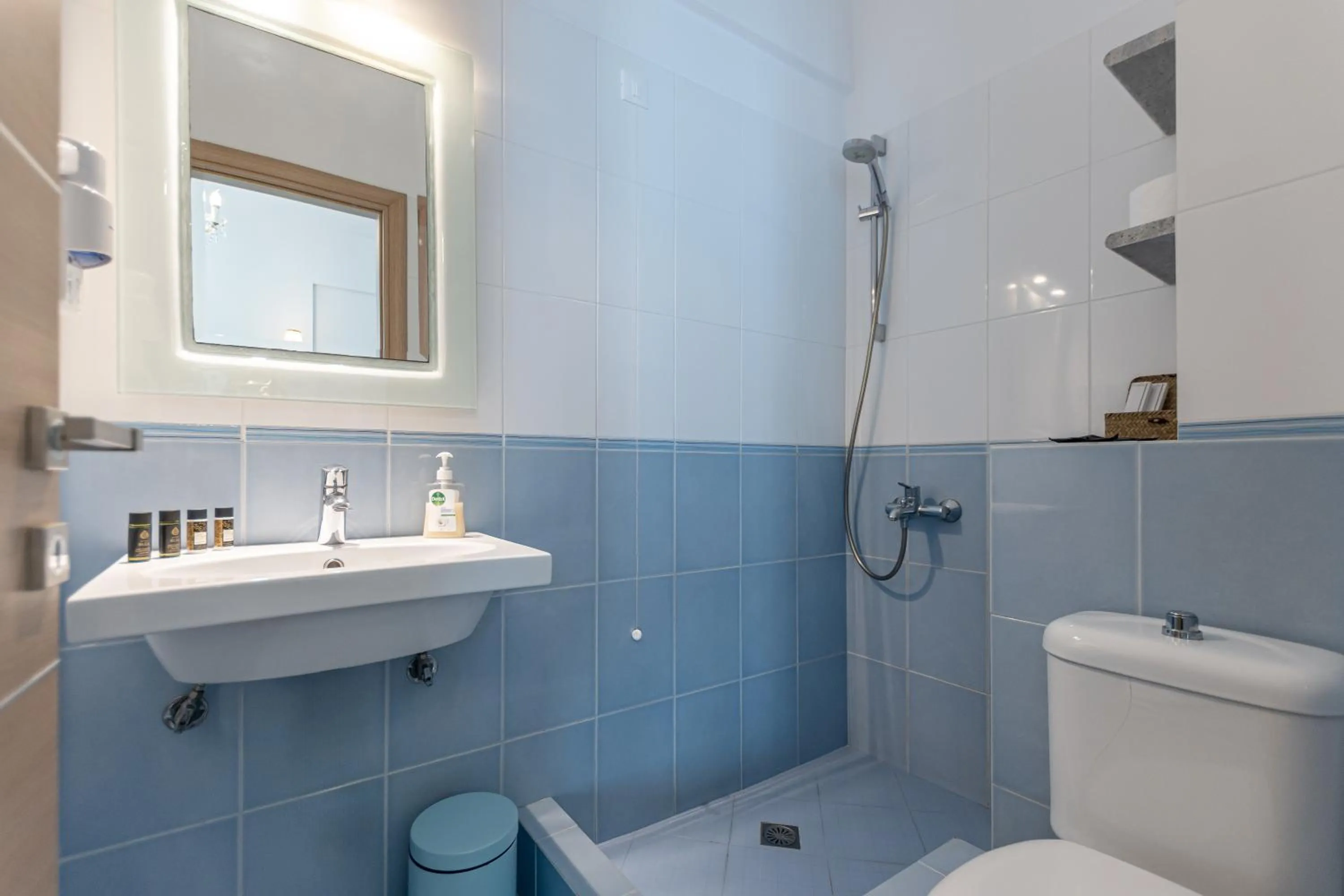 Shower in Kallisti Studios