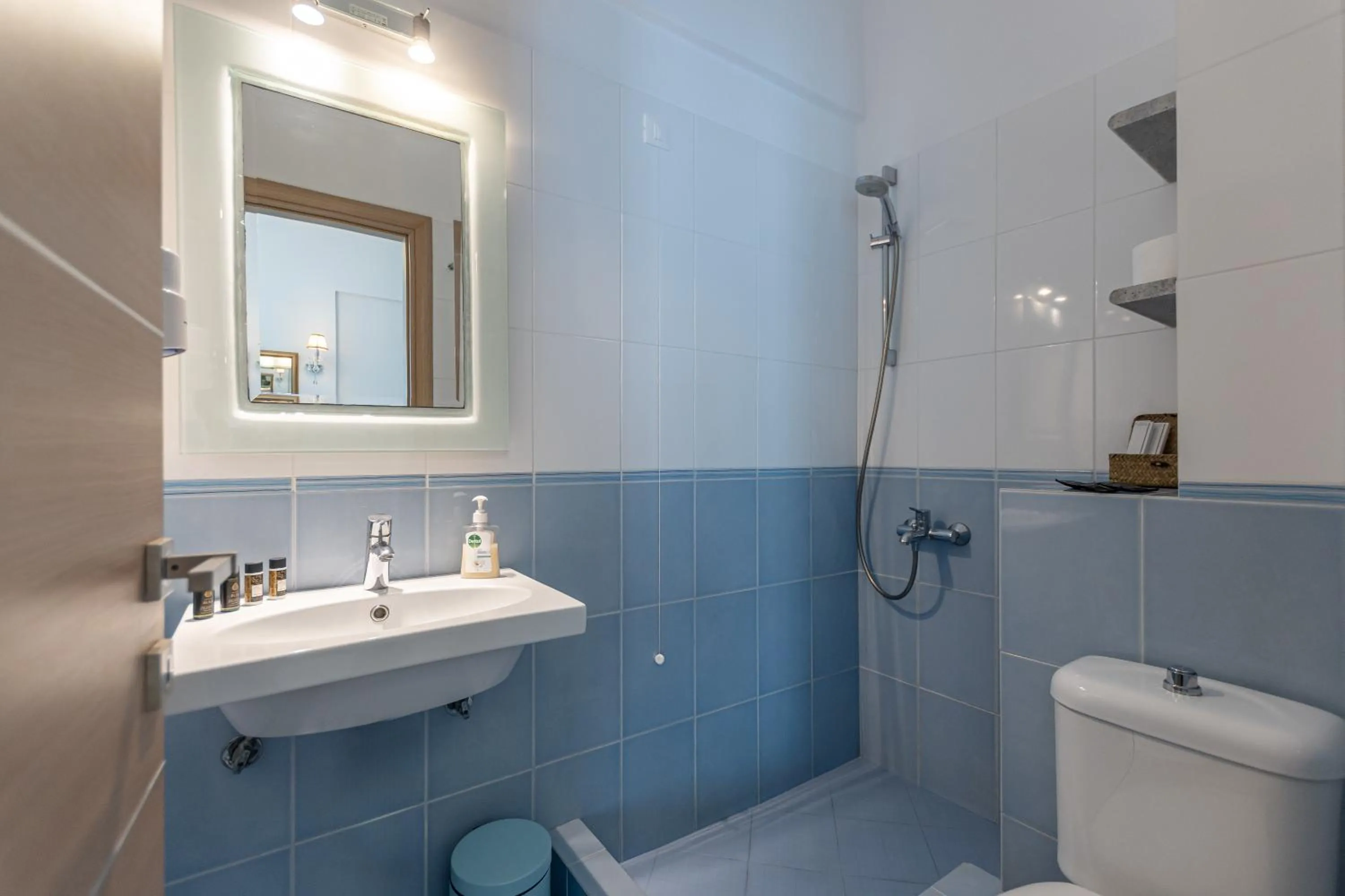 Shower in Kallisti Studios