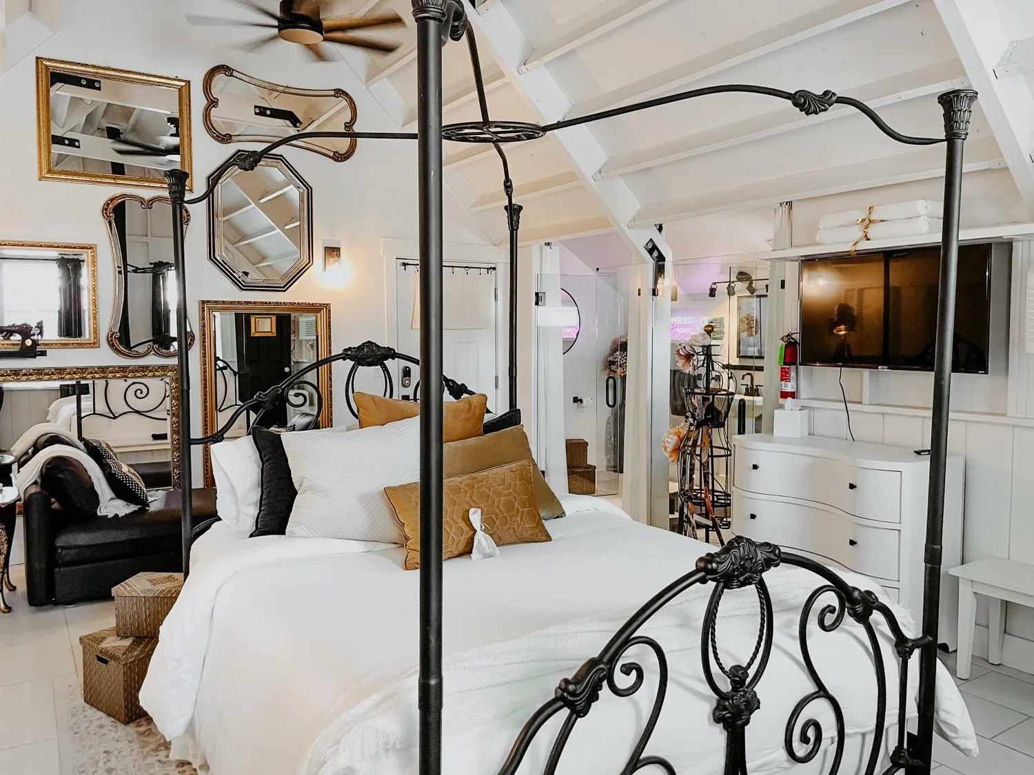 Photo of the whole room, Bed in Inn Santa Clara