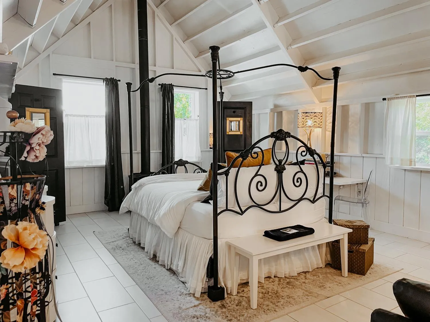 Photo of the whole room, Bed in Inn Santa Clara