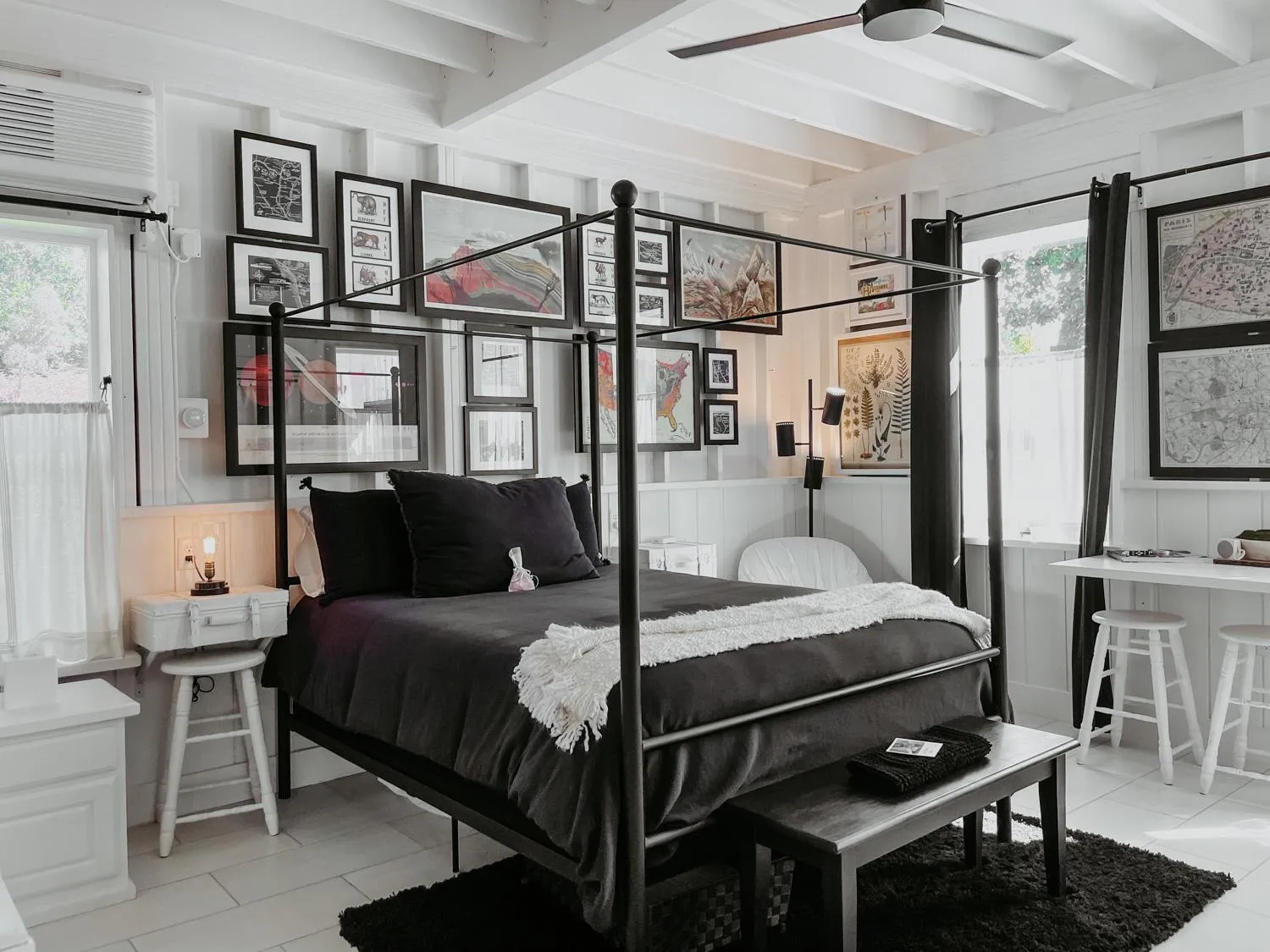 Bed in Inn Santa Clara