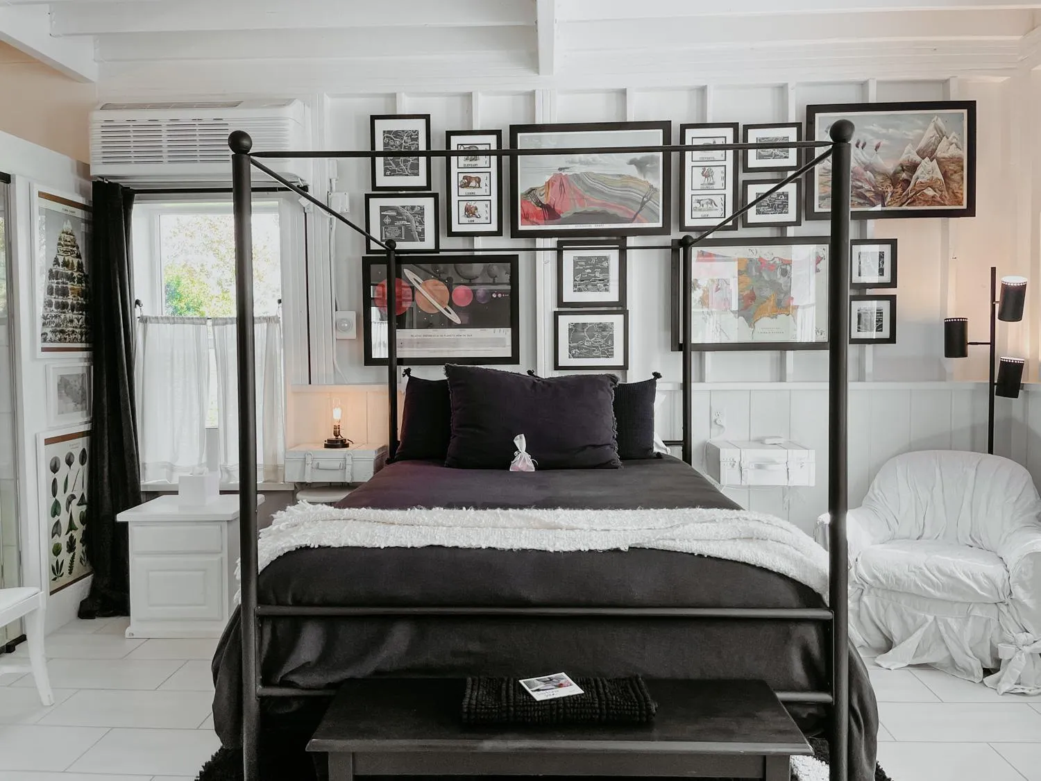 Bed in Inn Santa Clara