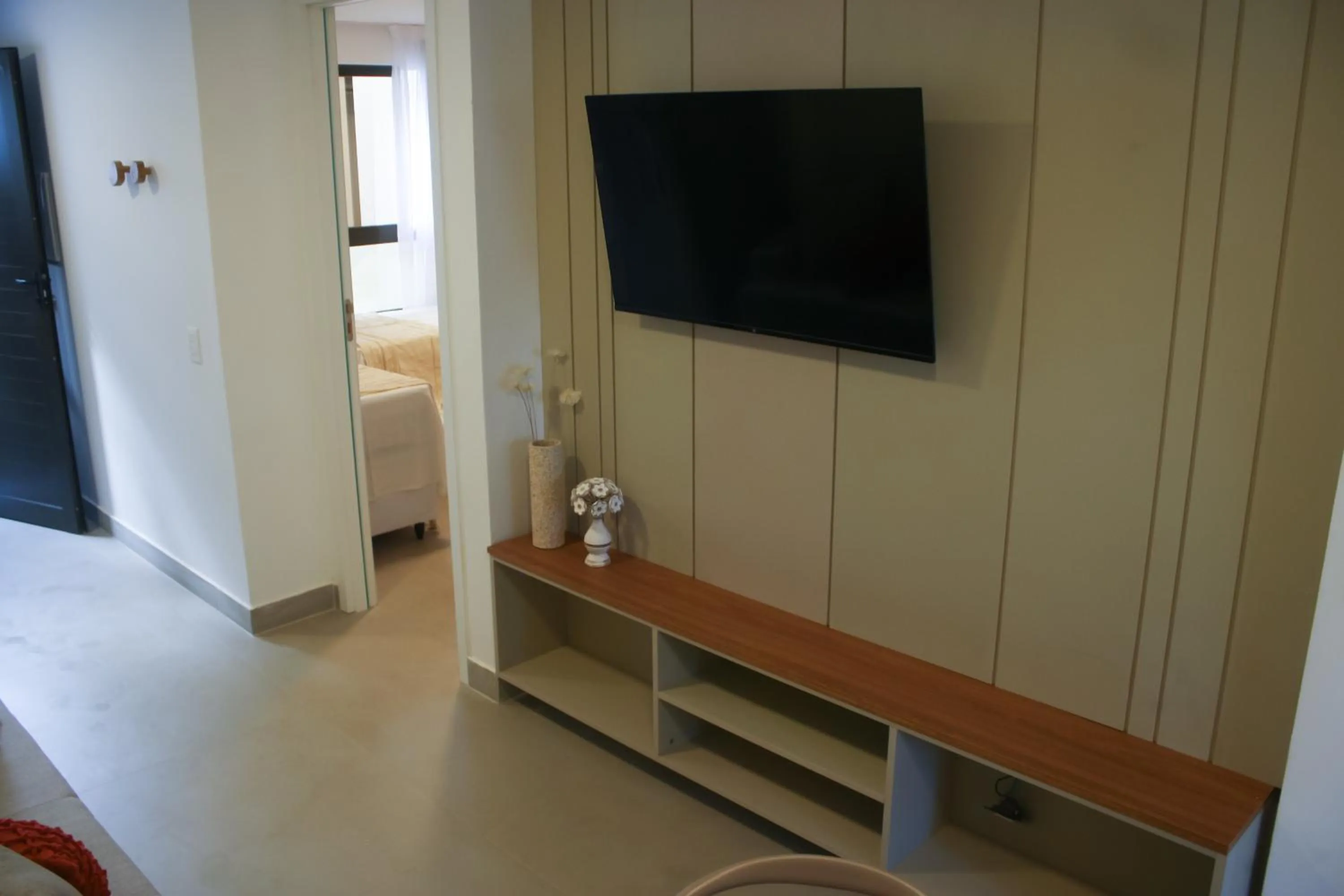 TV and multimedia in The Home São Miguel do Gostoso by Liiv