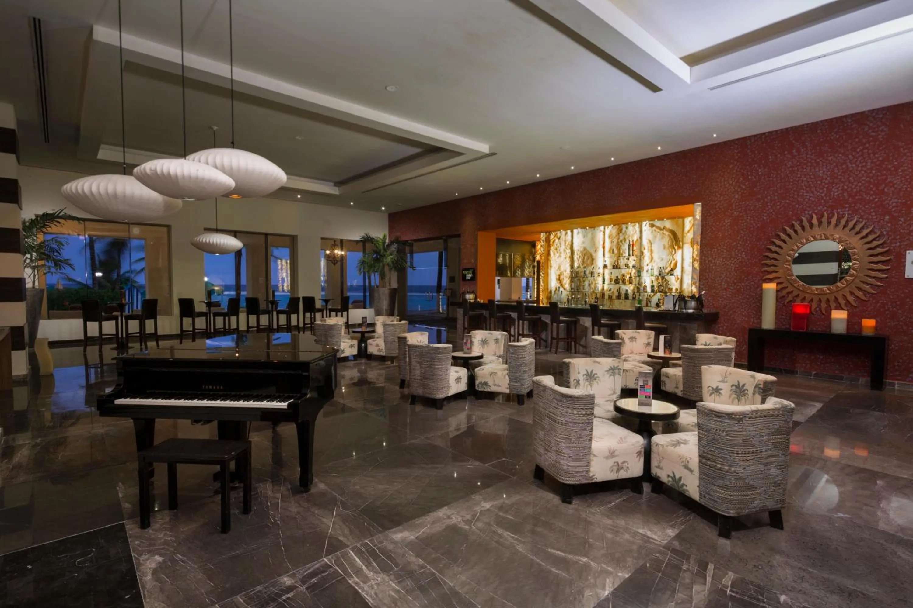 Lounge or bar in The Sens Riviera by Oasis