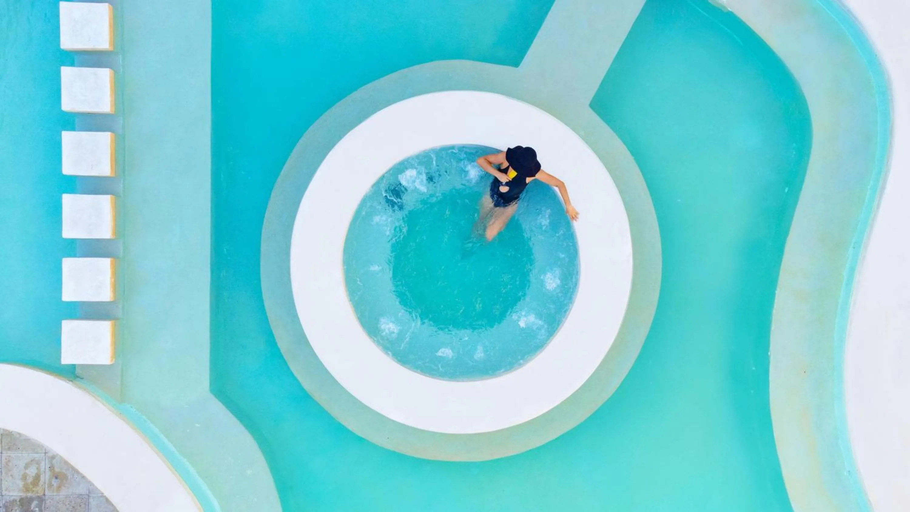 Swimming pool in The Sens Riviera by Oasis