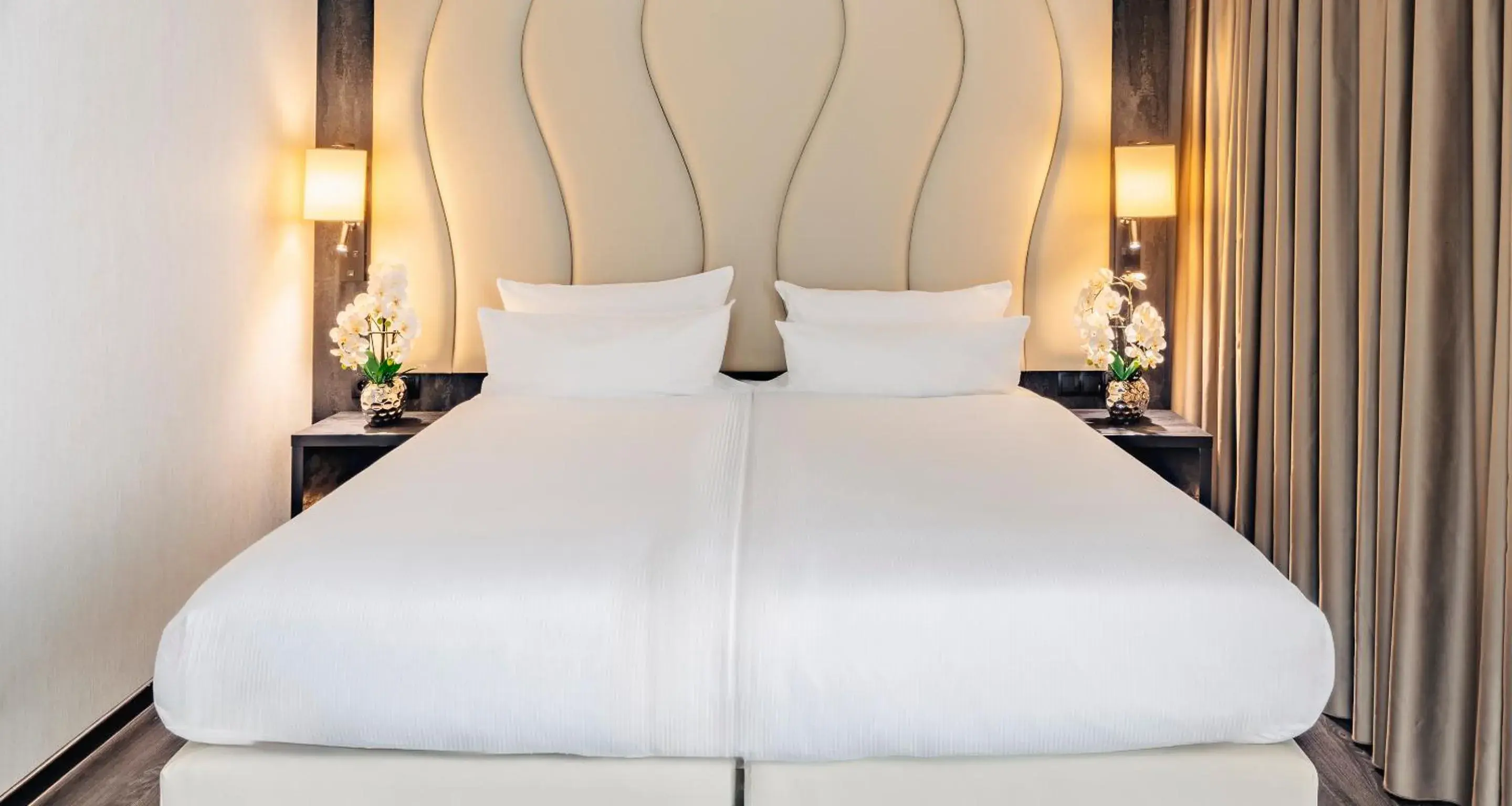 Bed in PLAZA Premium Grand Winston Bed in PLAZA Premium Grand Winston