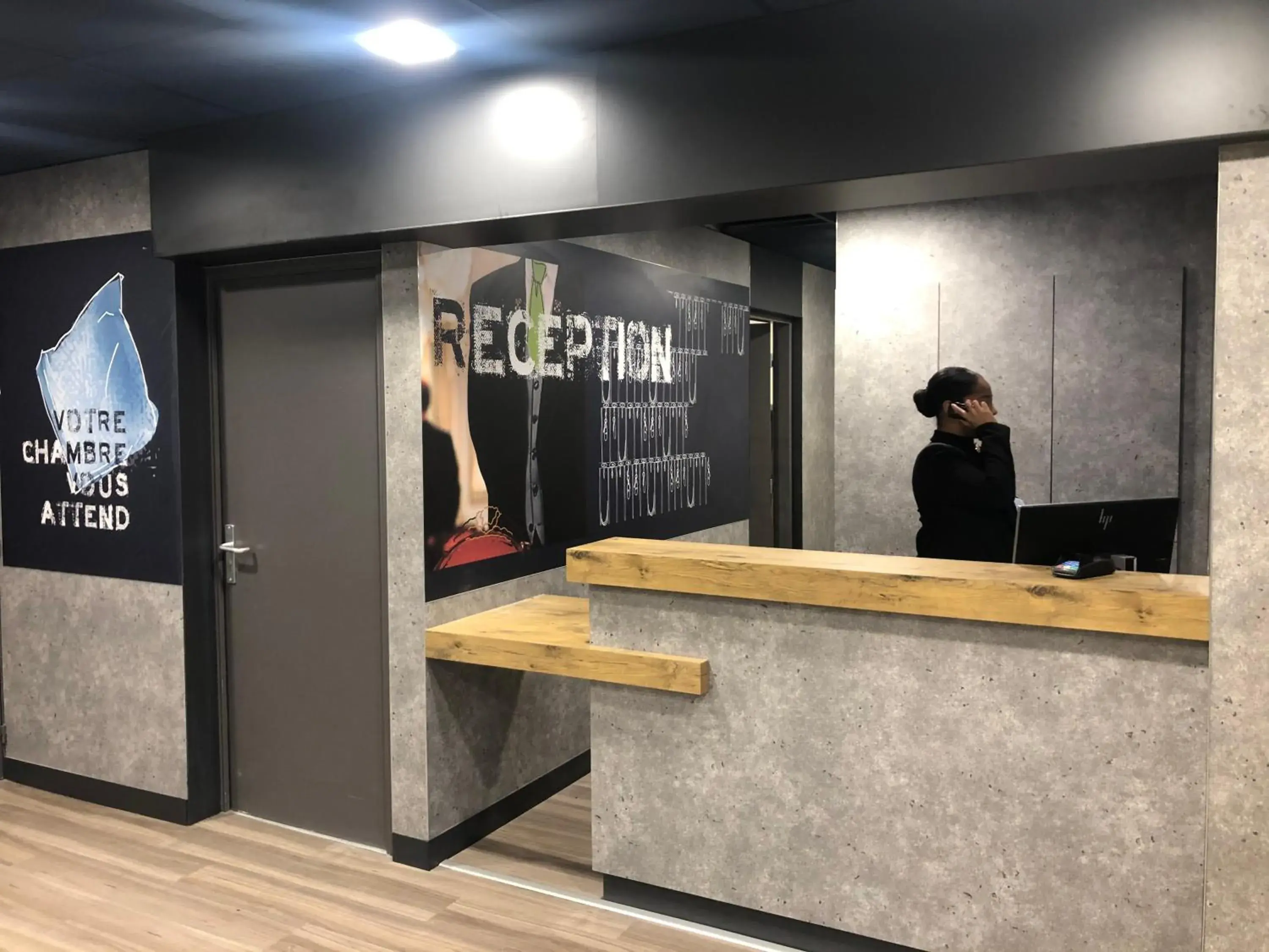 Lobby or reception in Ibis Budget Lyon Caluire Cité Internationale Lobby or reception in Ibis Budget Lyon Caluire Cité Internationale