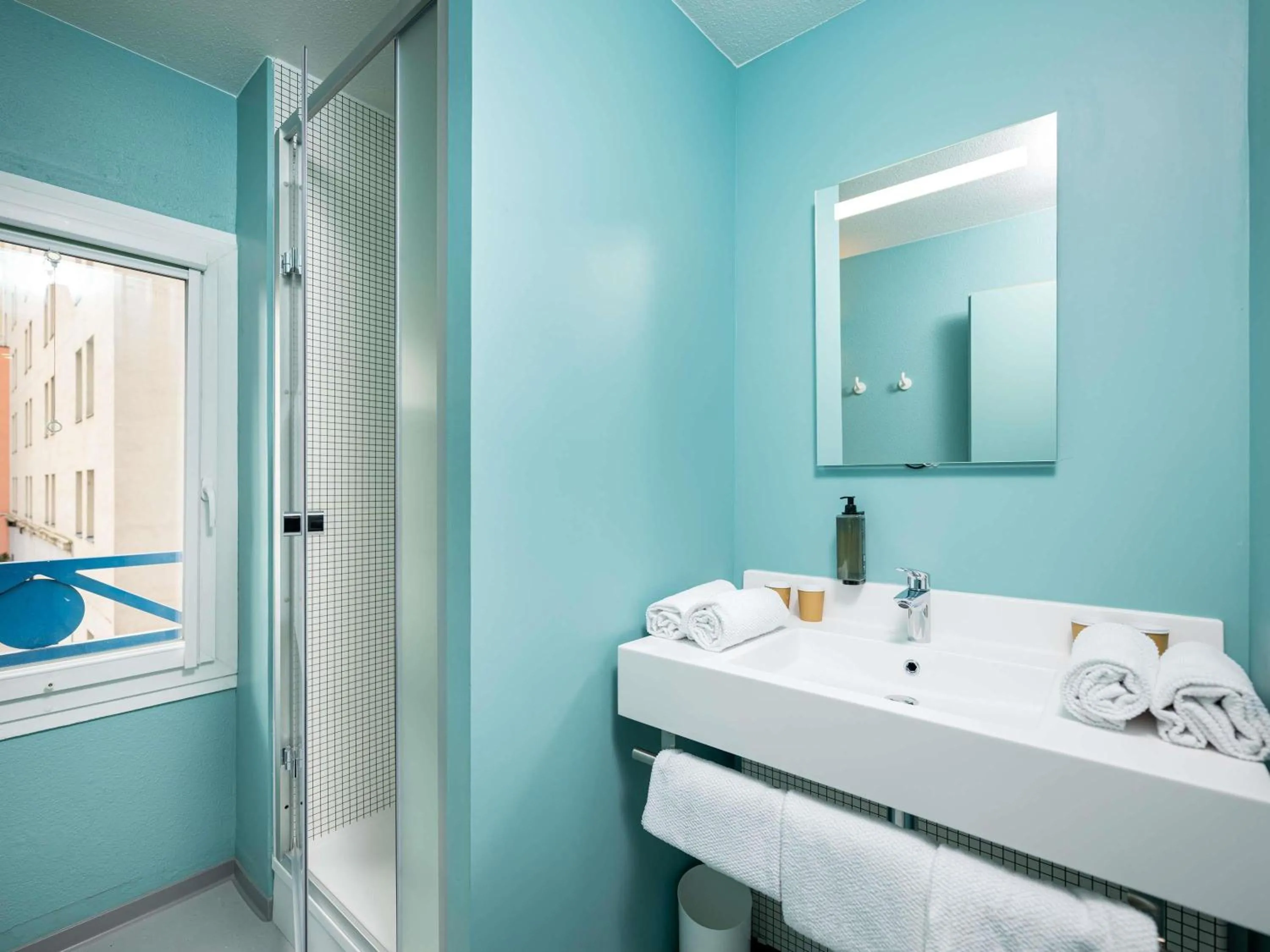 Bedroom, Bed in Ibis Budget Lyon Caluire Cité Internationale