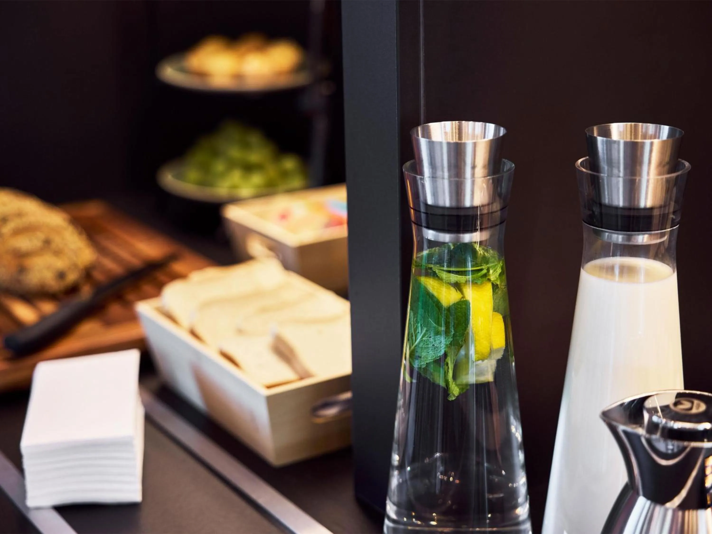 Restaurant/places to eat in B&B HOTEL Aachen-Nord