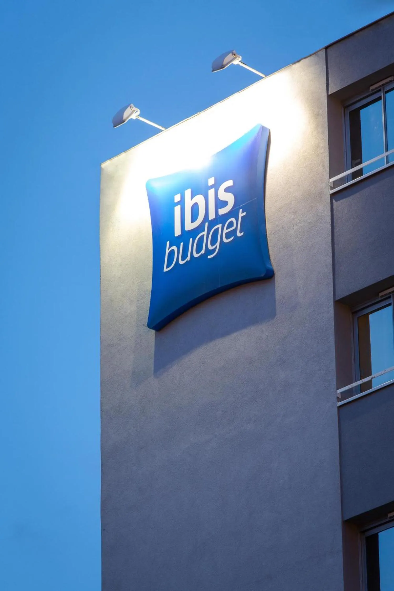 Logo/Certificate/Sign in Ibis Budget Fréjus St Raphaël centre