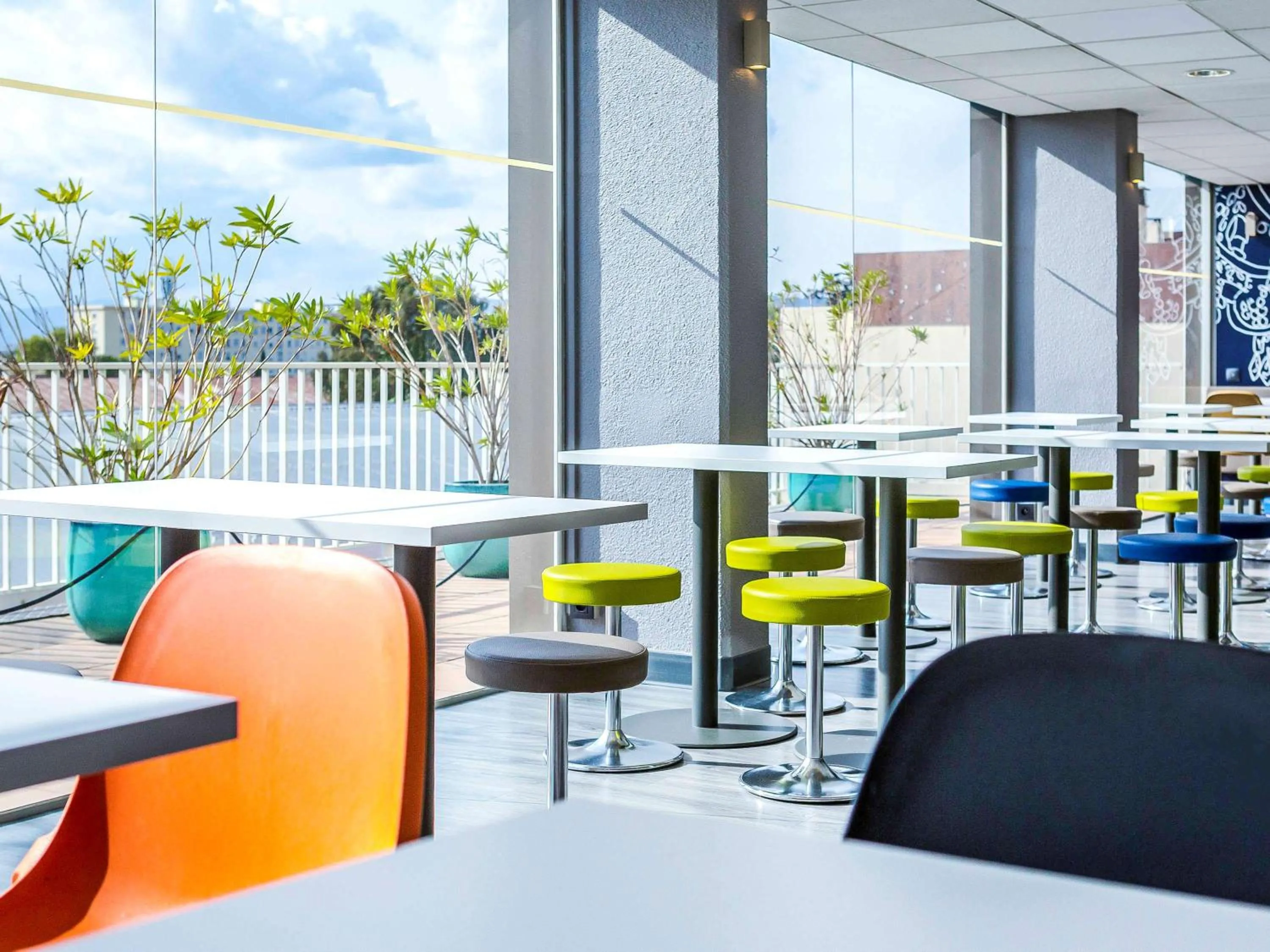 Restaurant/places to eat in Ibis Budget Fréjus St Raphaël centre