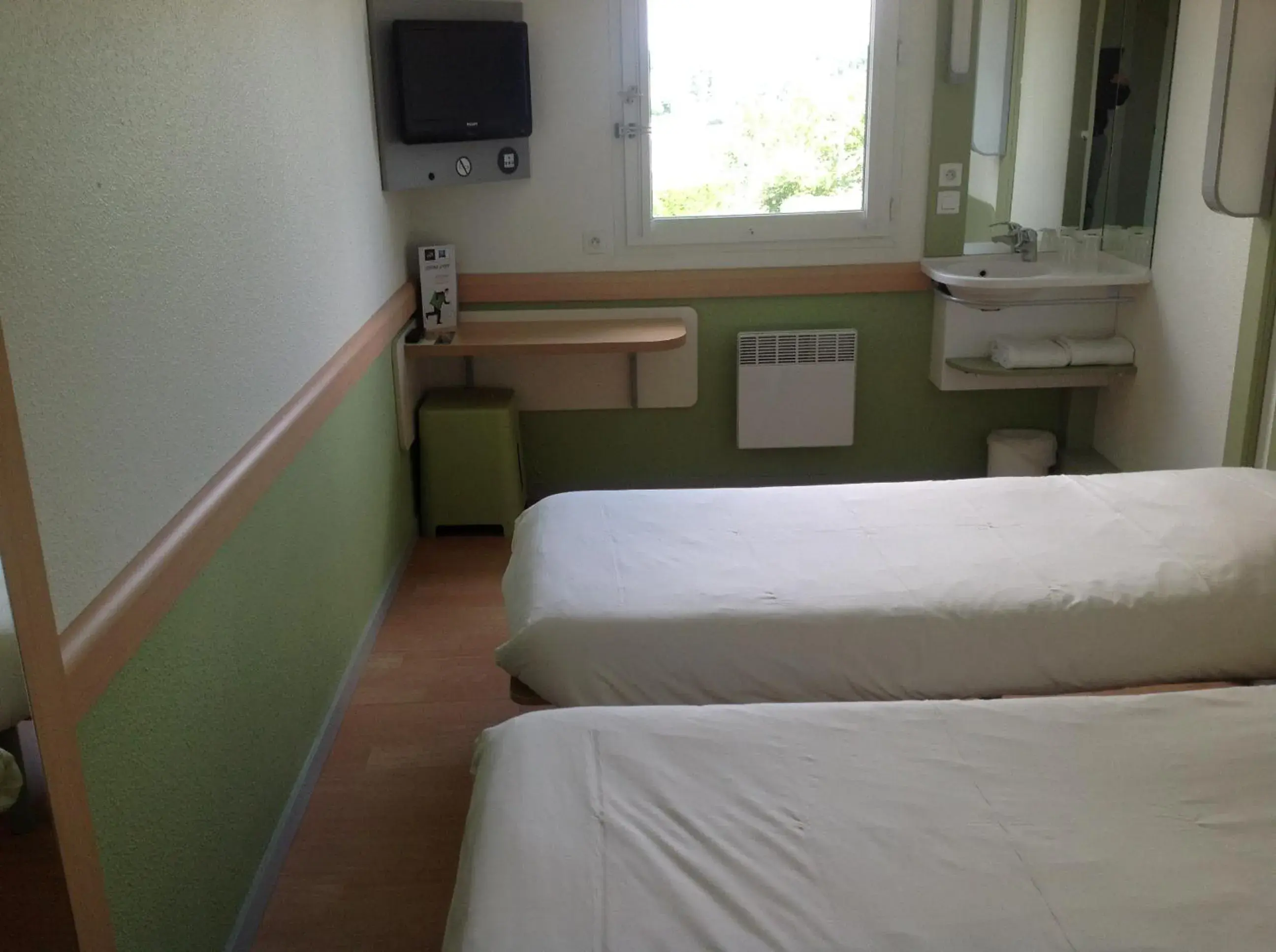 Bed in ibis budget Orgeval Bed in ibis budget Orgeval