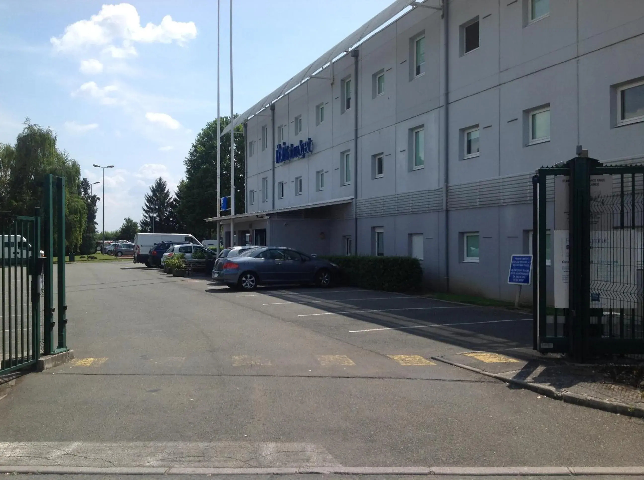 Property building in ibis budget Orgeval Property building in ibis budget Orgeval