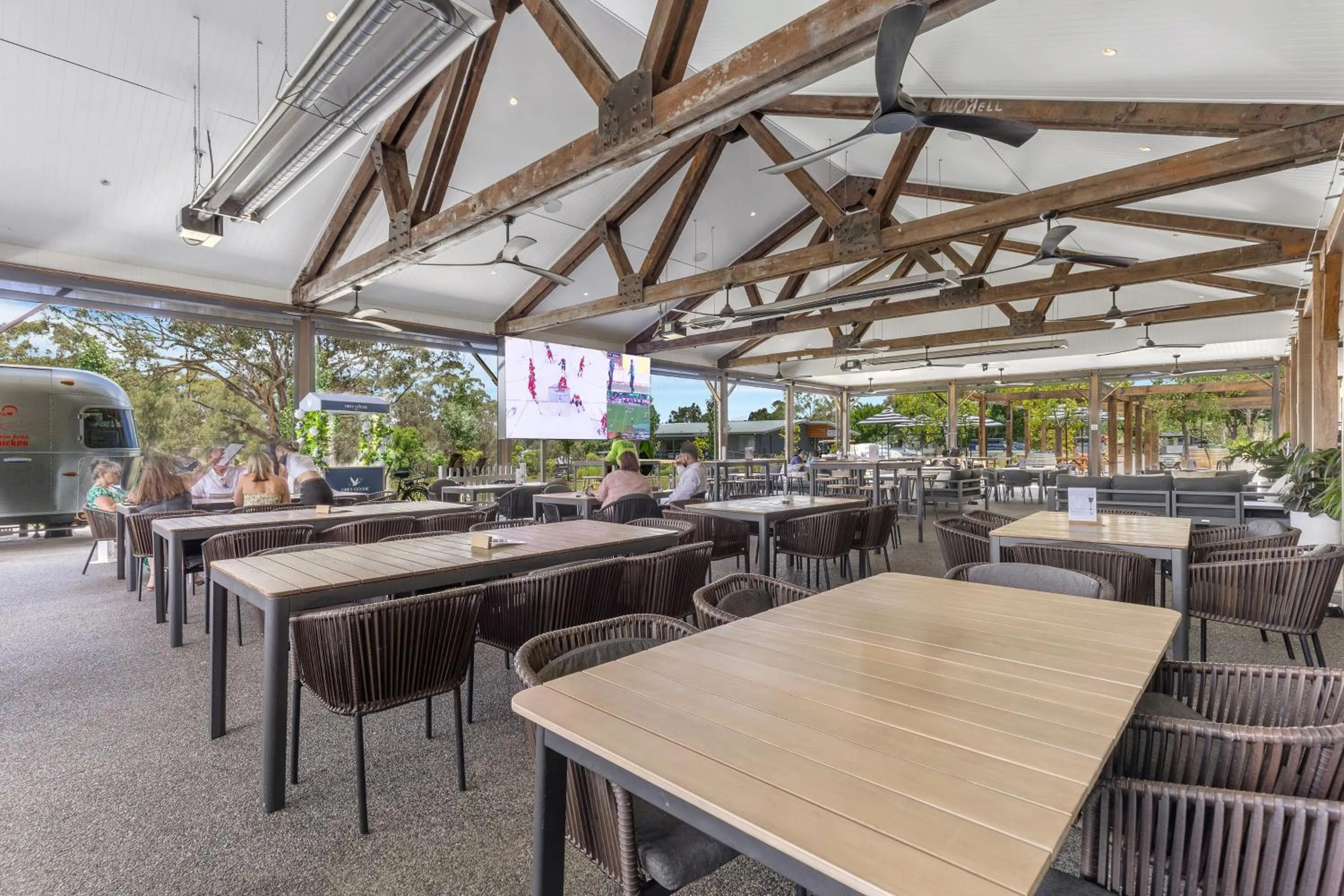 Restaurant/places to eat in Peppers Hunter Valley - formerly Grand Mercure