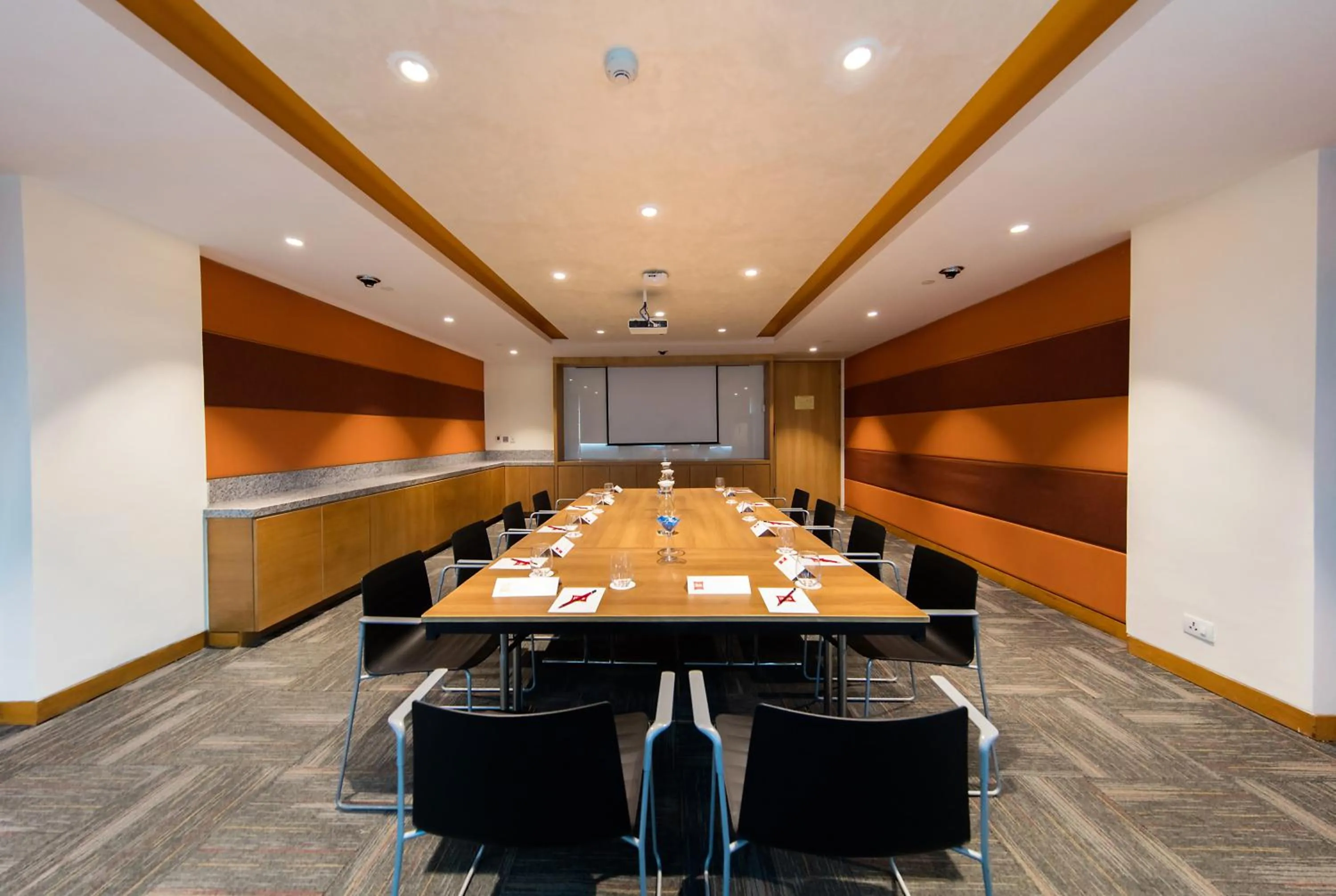 Meeting/conference room in ibis Chennai Sipcot - An Accor Brand