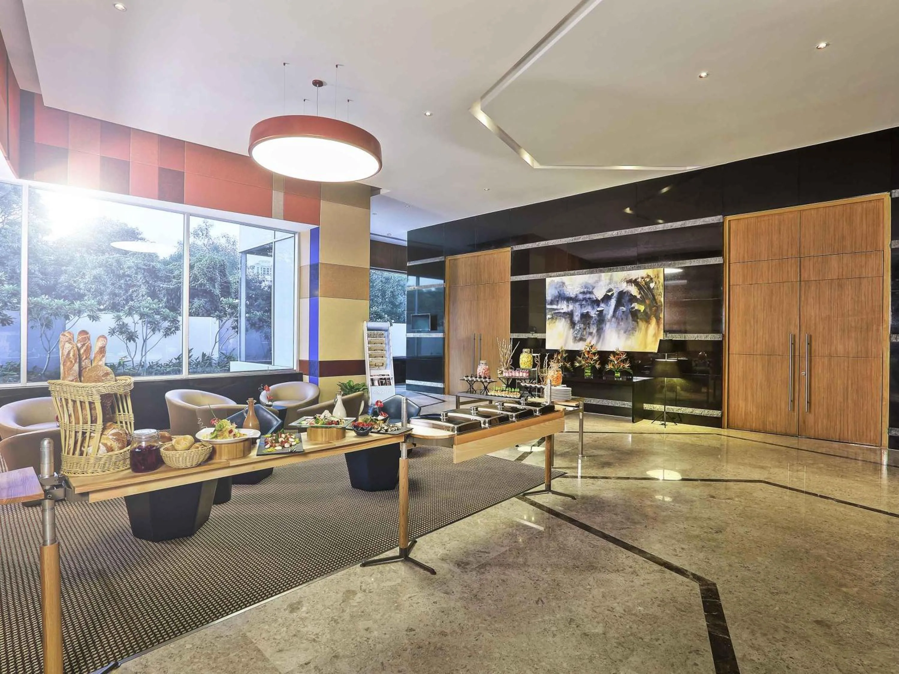 Meeting/conference room in Novotel Chennai Sipcot