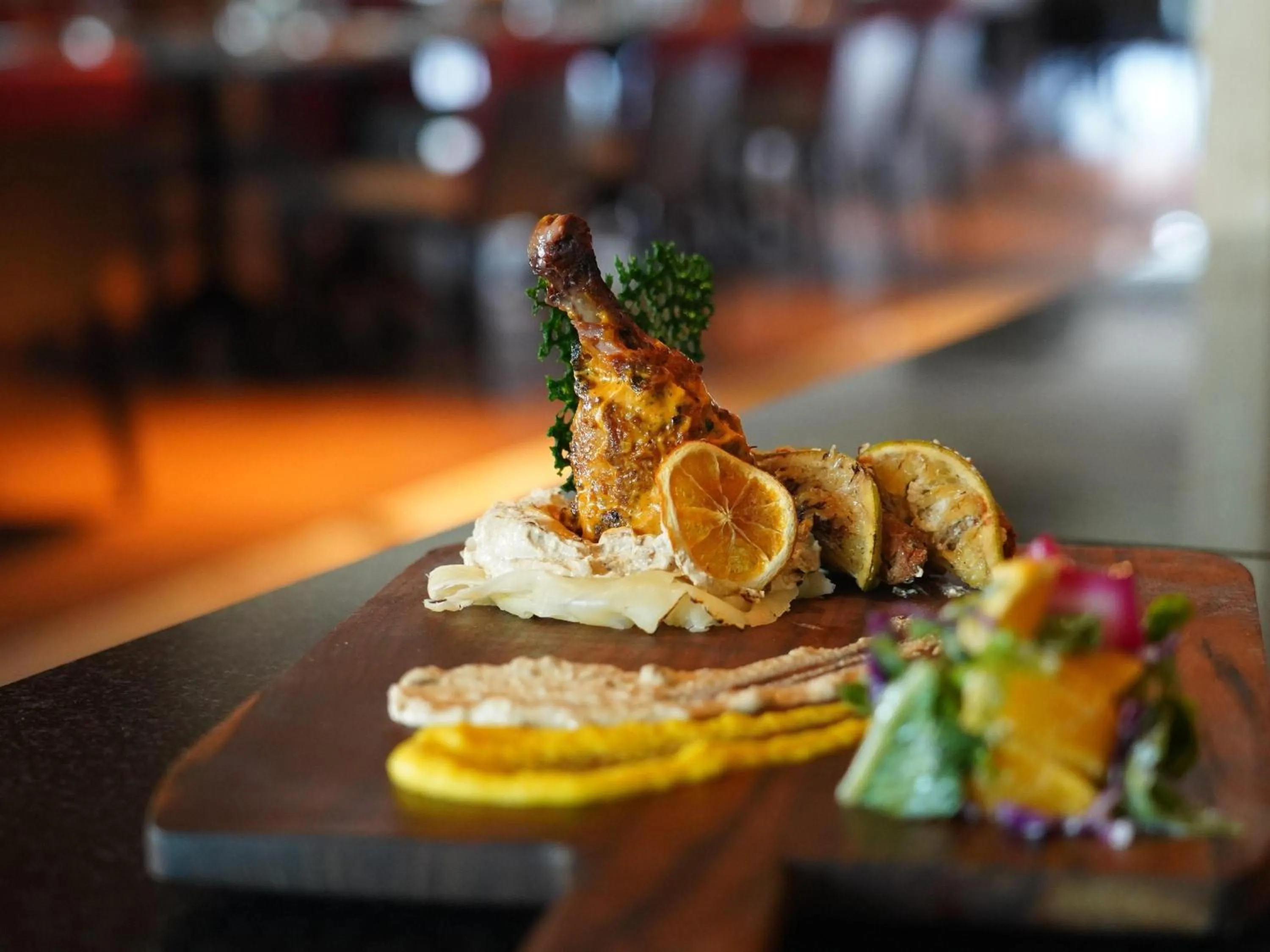 Restaurant/places to eat in Novotel Chennai Sipcot