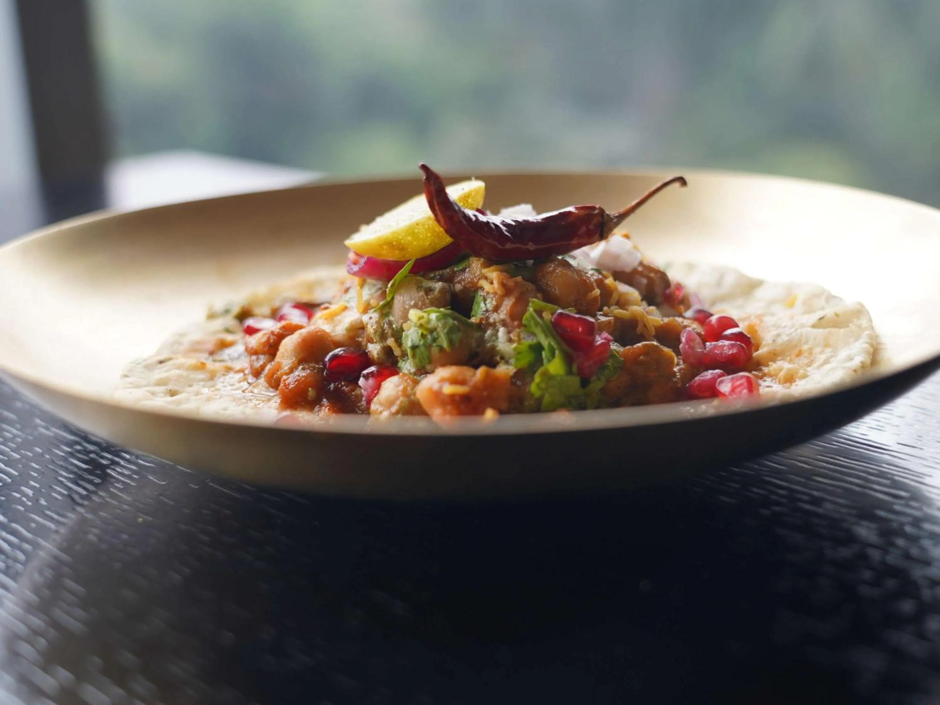 Restaurant/places to eat in Novotel Chennai Sipcot