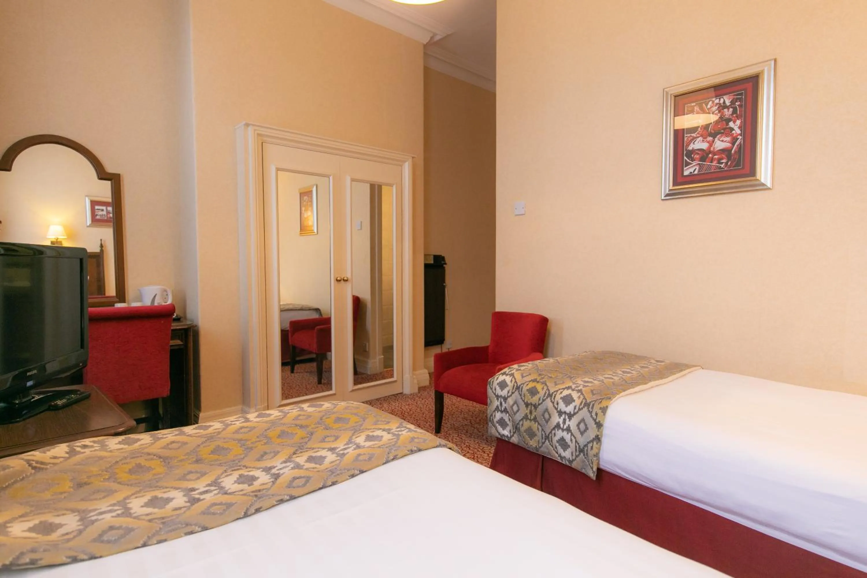 Bedroom, Bed in Imperial Hotel Blackpool