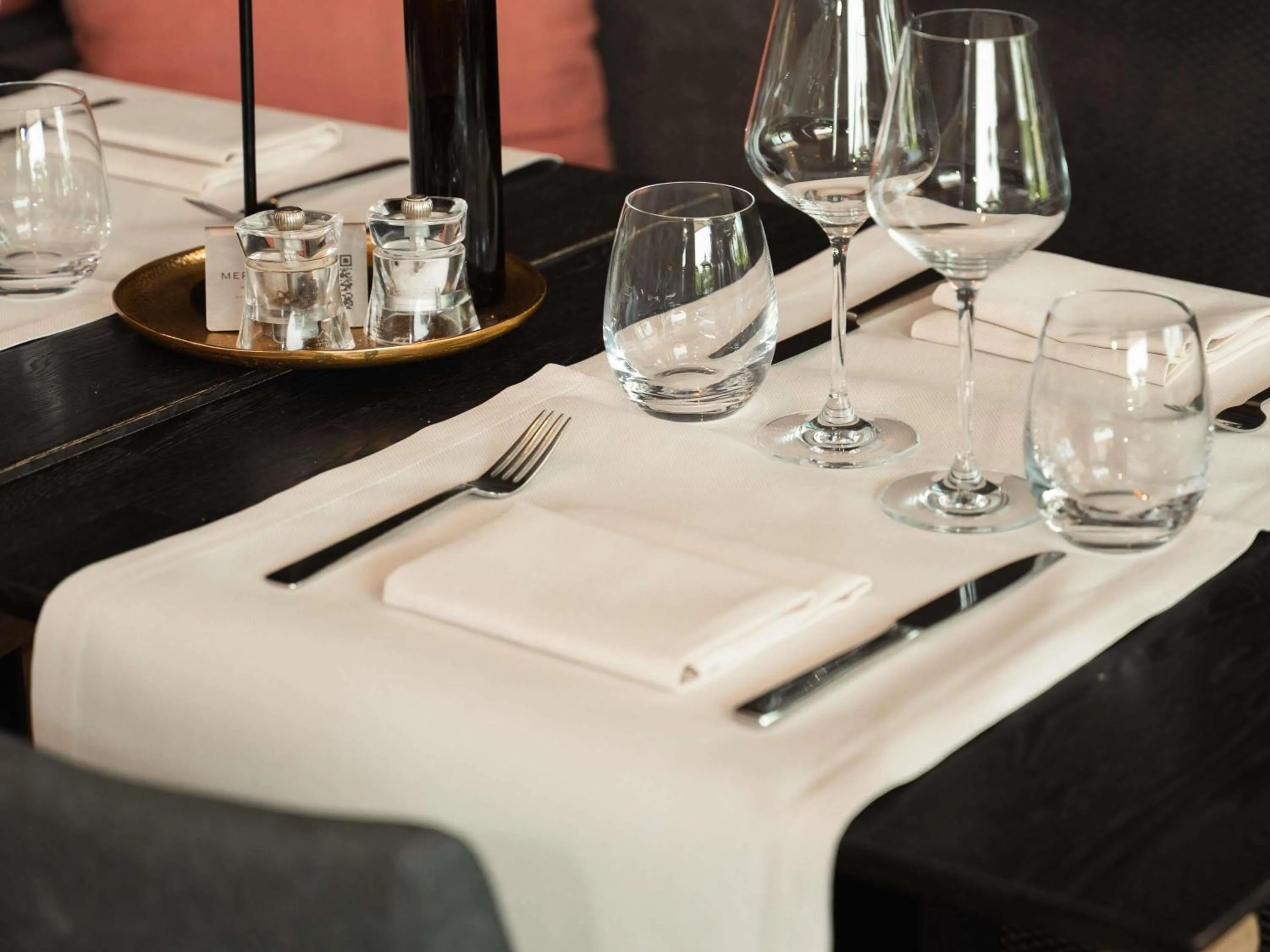 Restaurant/places to eat in Mercure Roeselare