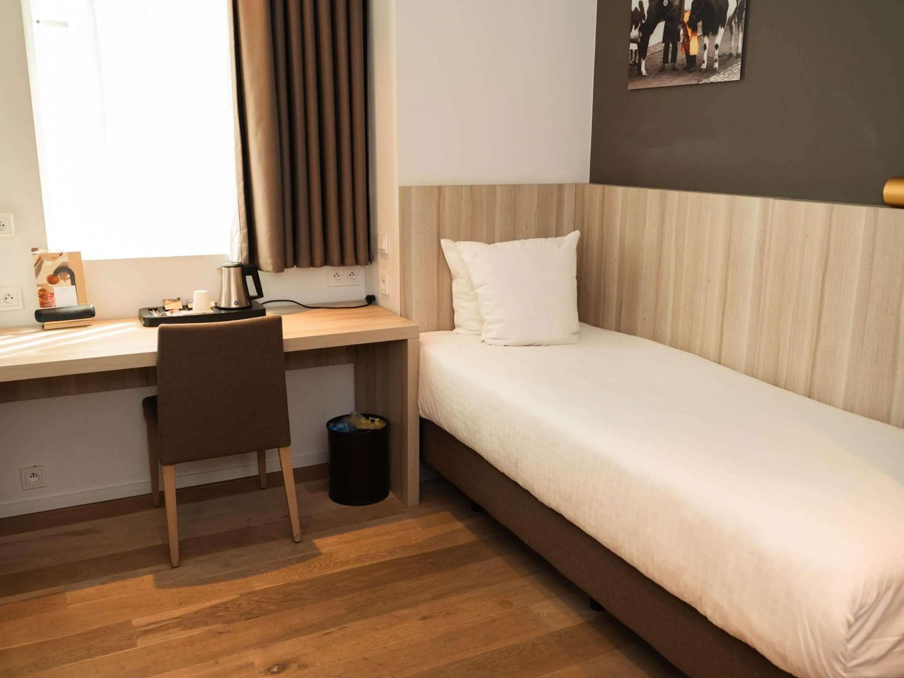 Bedroom, Bed in Mercure Roeselare