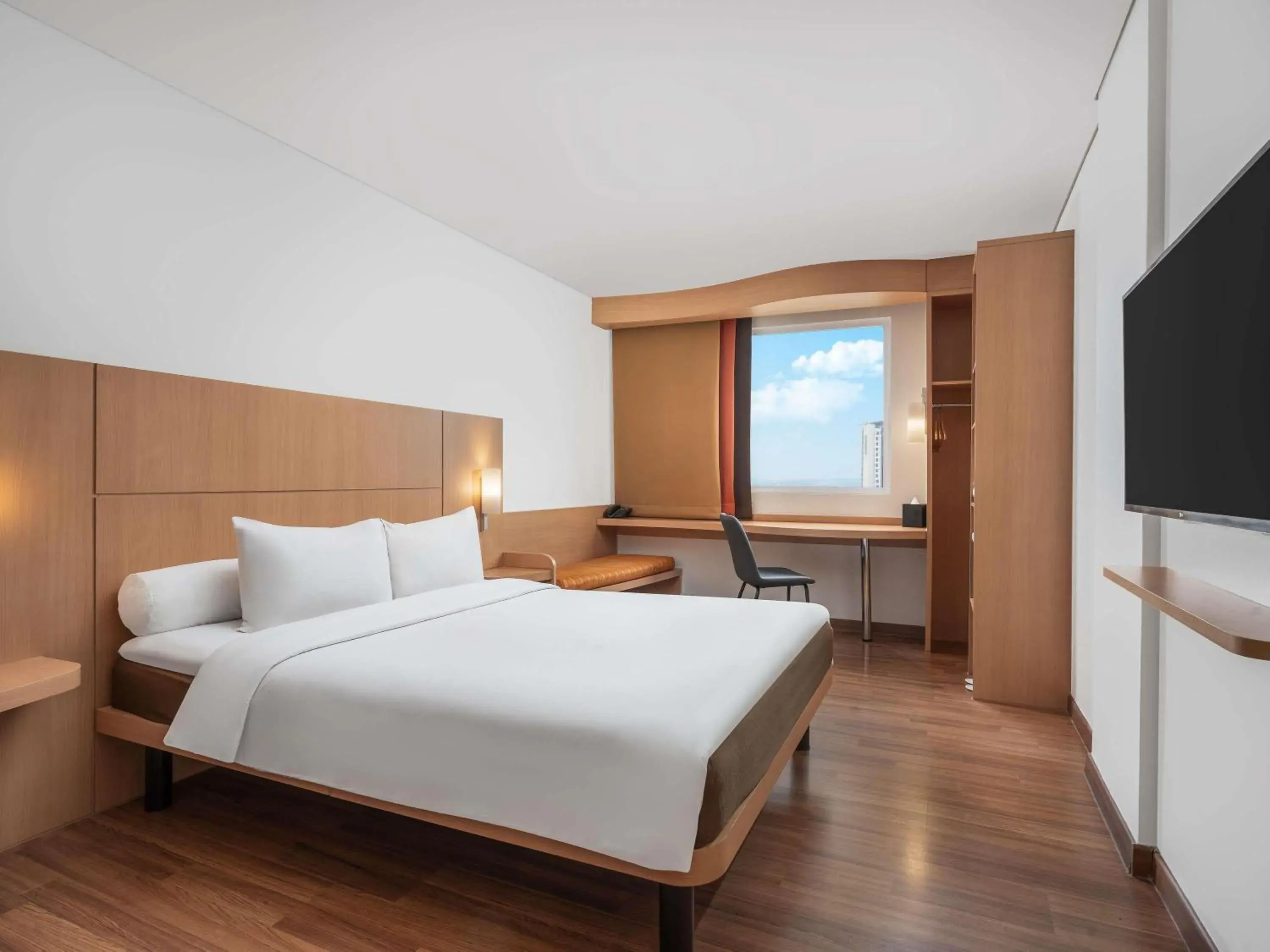 Bedroom, Bed in Ibis Gading Serpong Bedroom, Bed in Ibis Gading Serpong