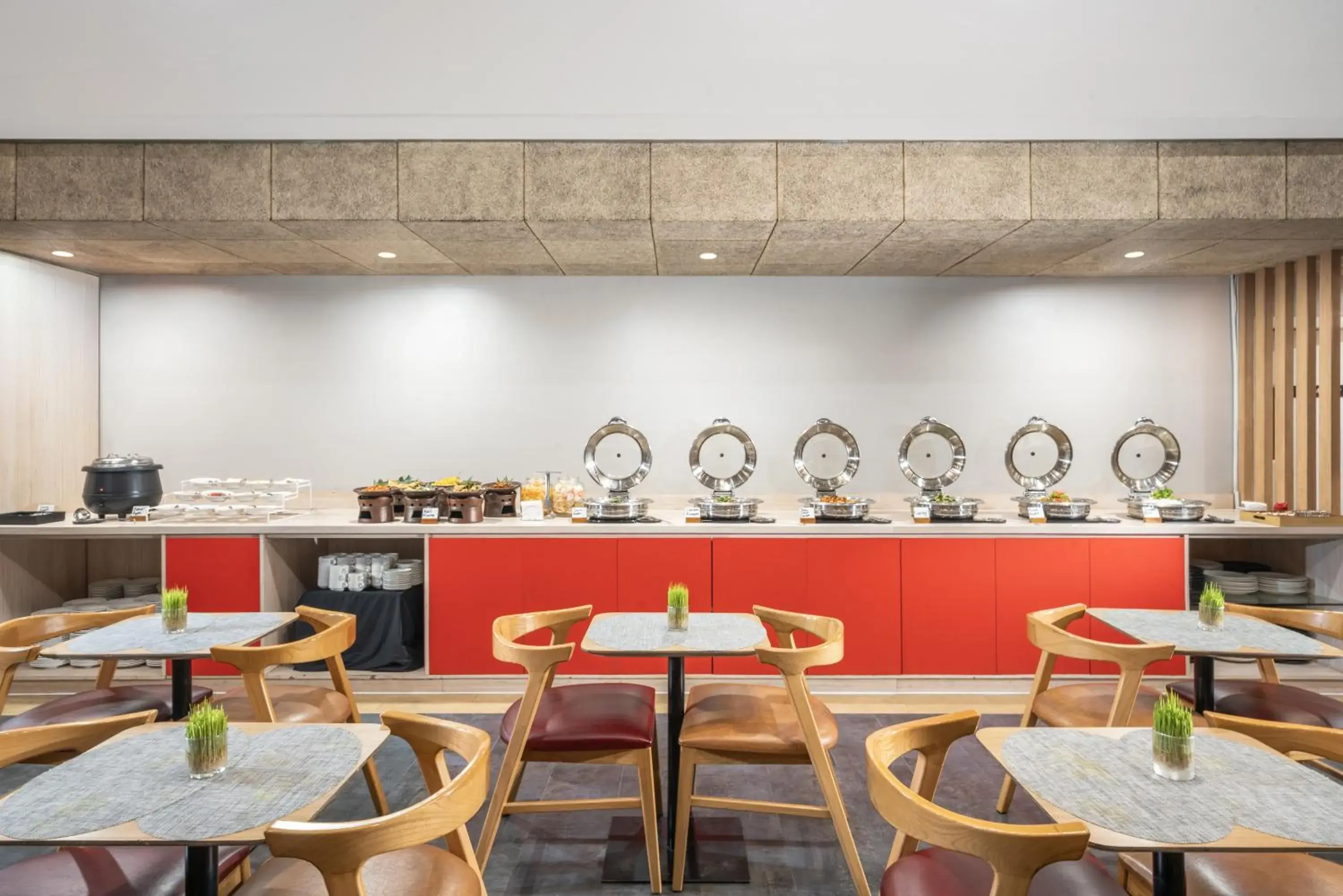 Restaurant/places to eat in Ibis Gading Serpong Restaurant/places to eat in Ibis Gading Serpong