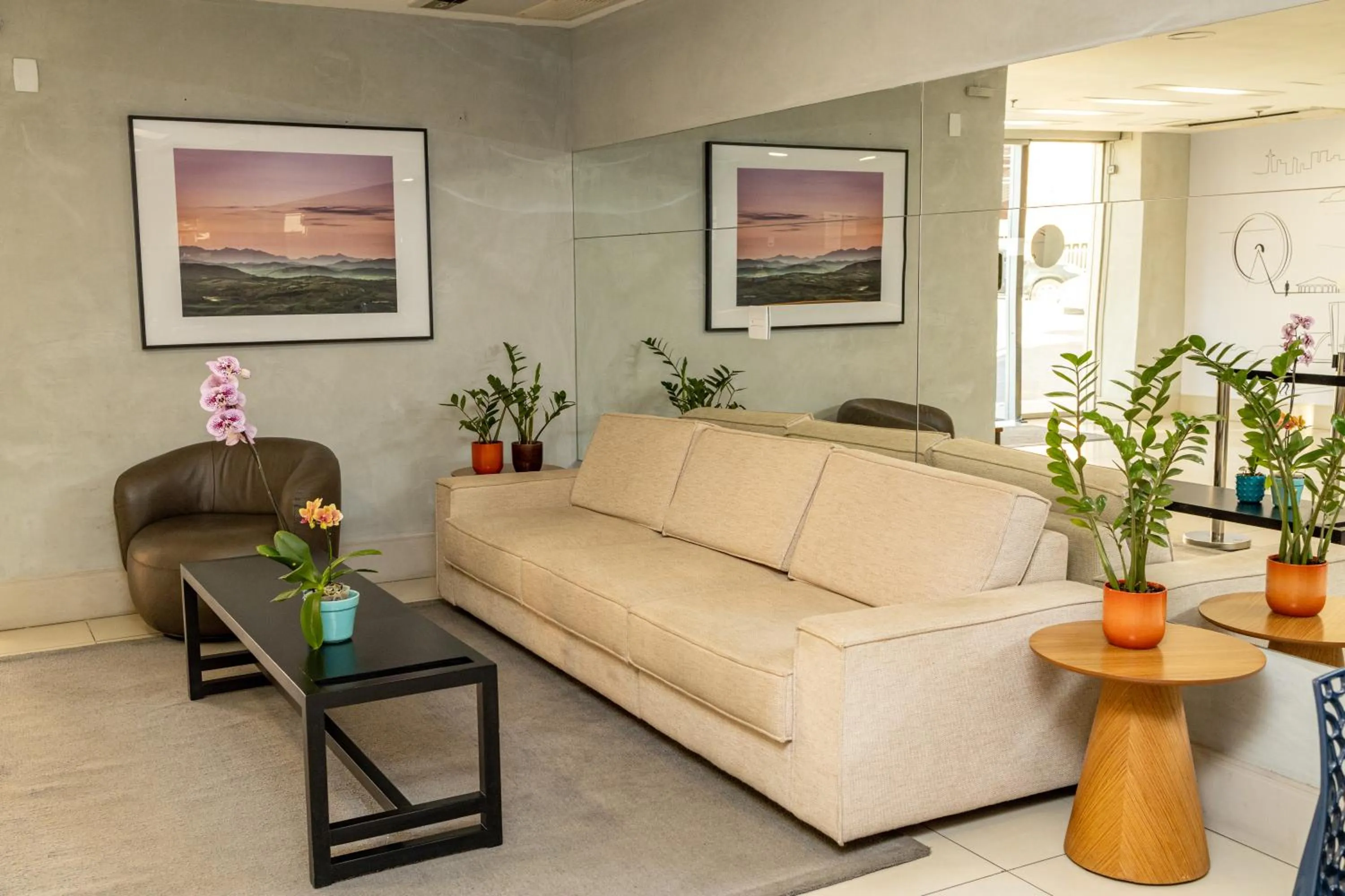 Lobby or reception in Nobile Inn Pampulha