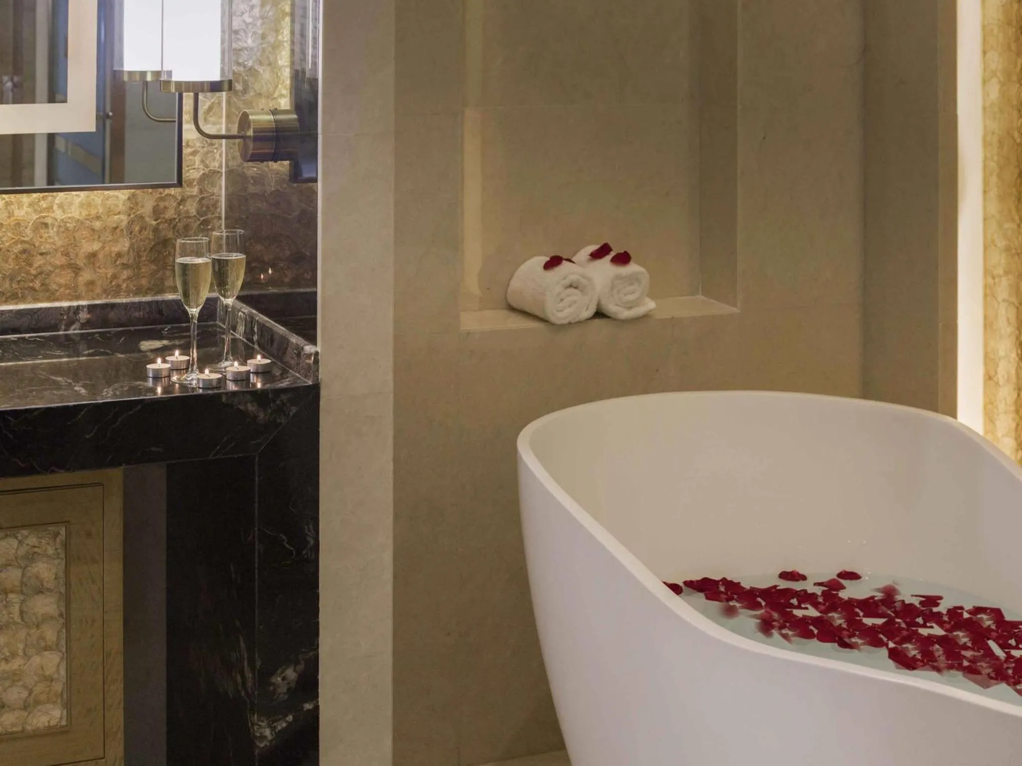 Bedroom in Pullman Changshu Leeman