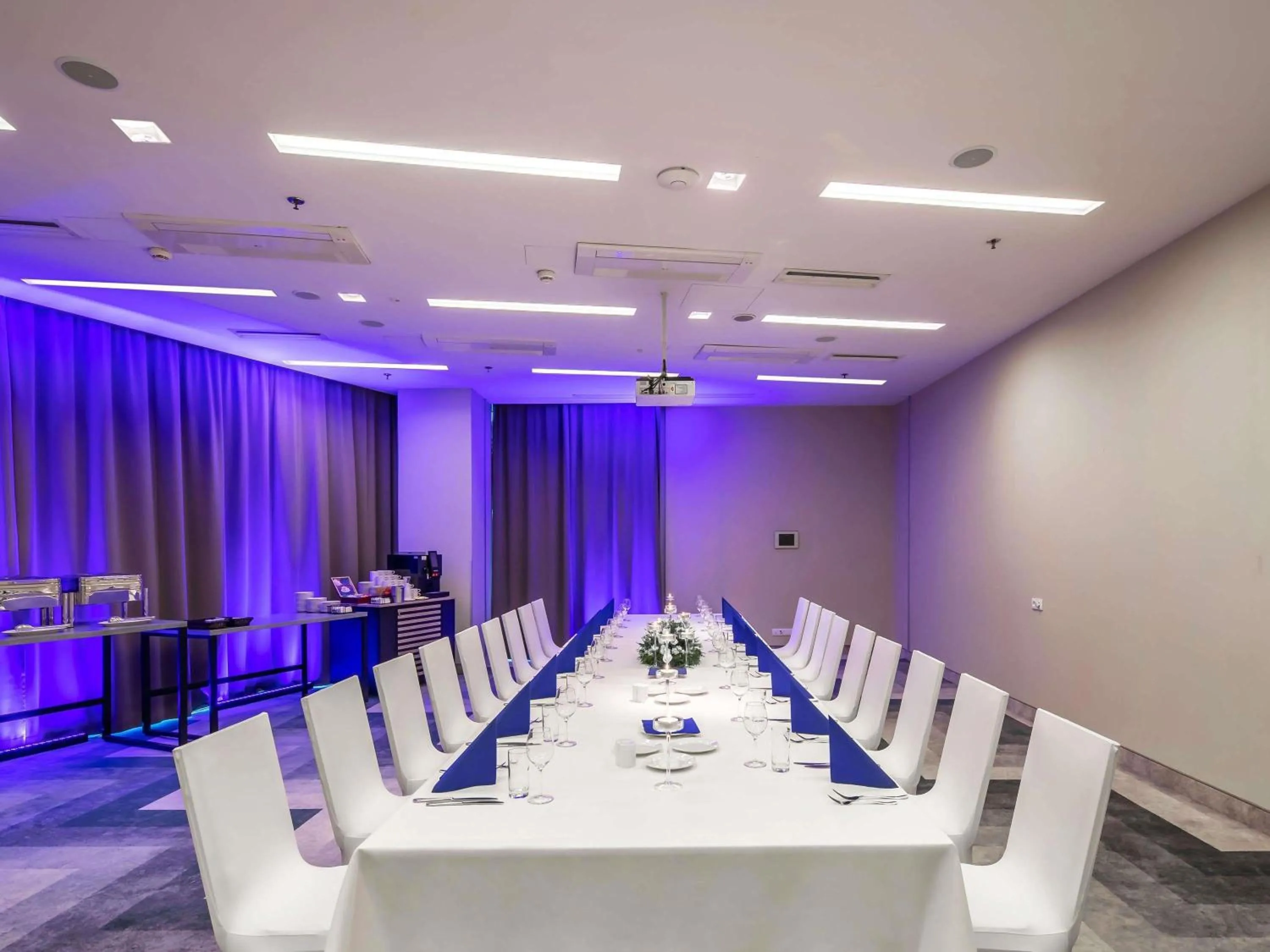 Meeting/conference room in Ibis Styles Wroclaw Centrum