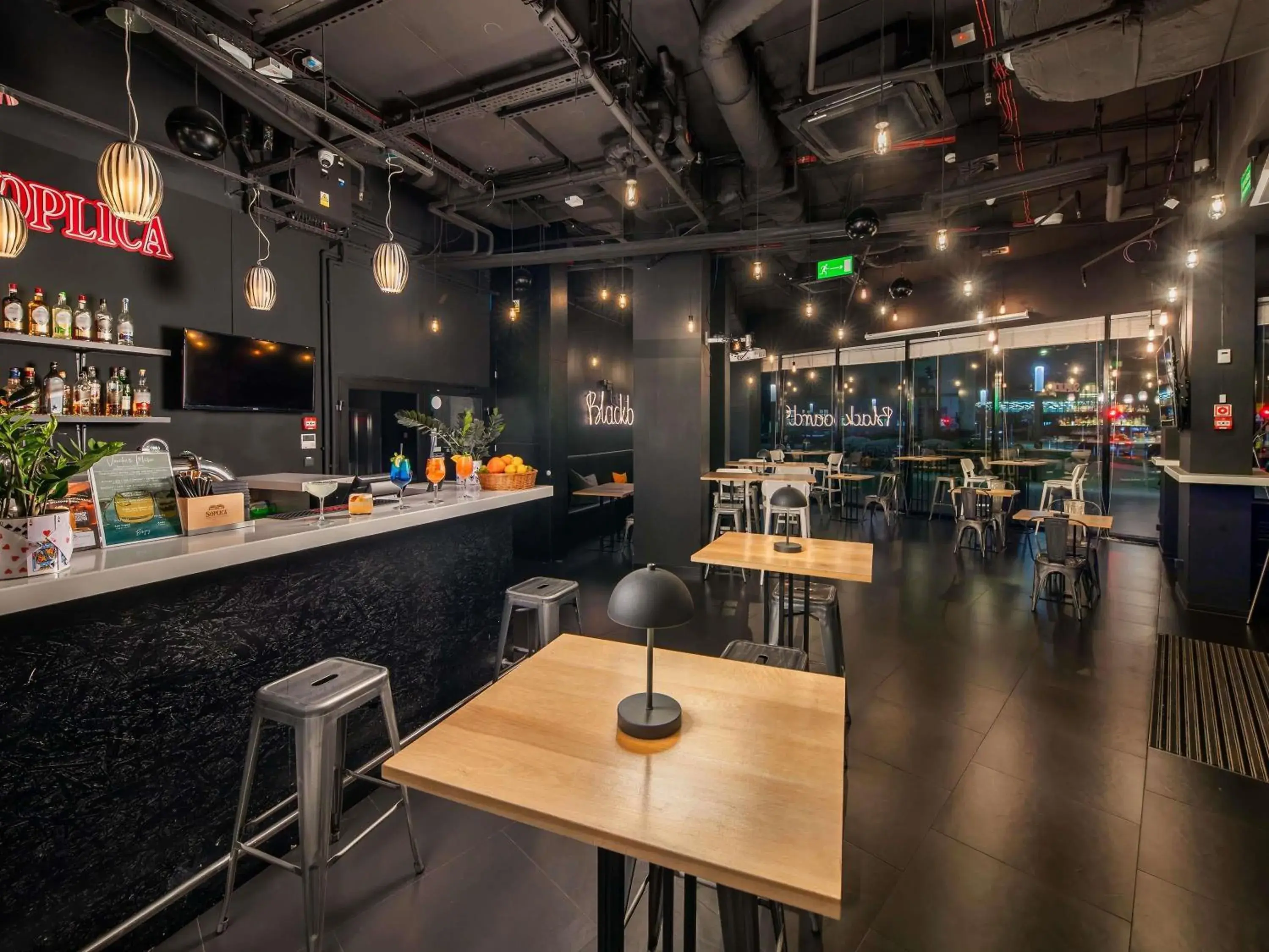 Lounge or bar in Ibis Styles Wroclaw Centrum Lounge or bar in Ibis Styles Wroclaw Centrum