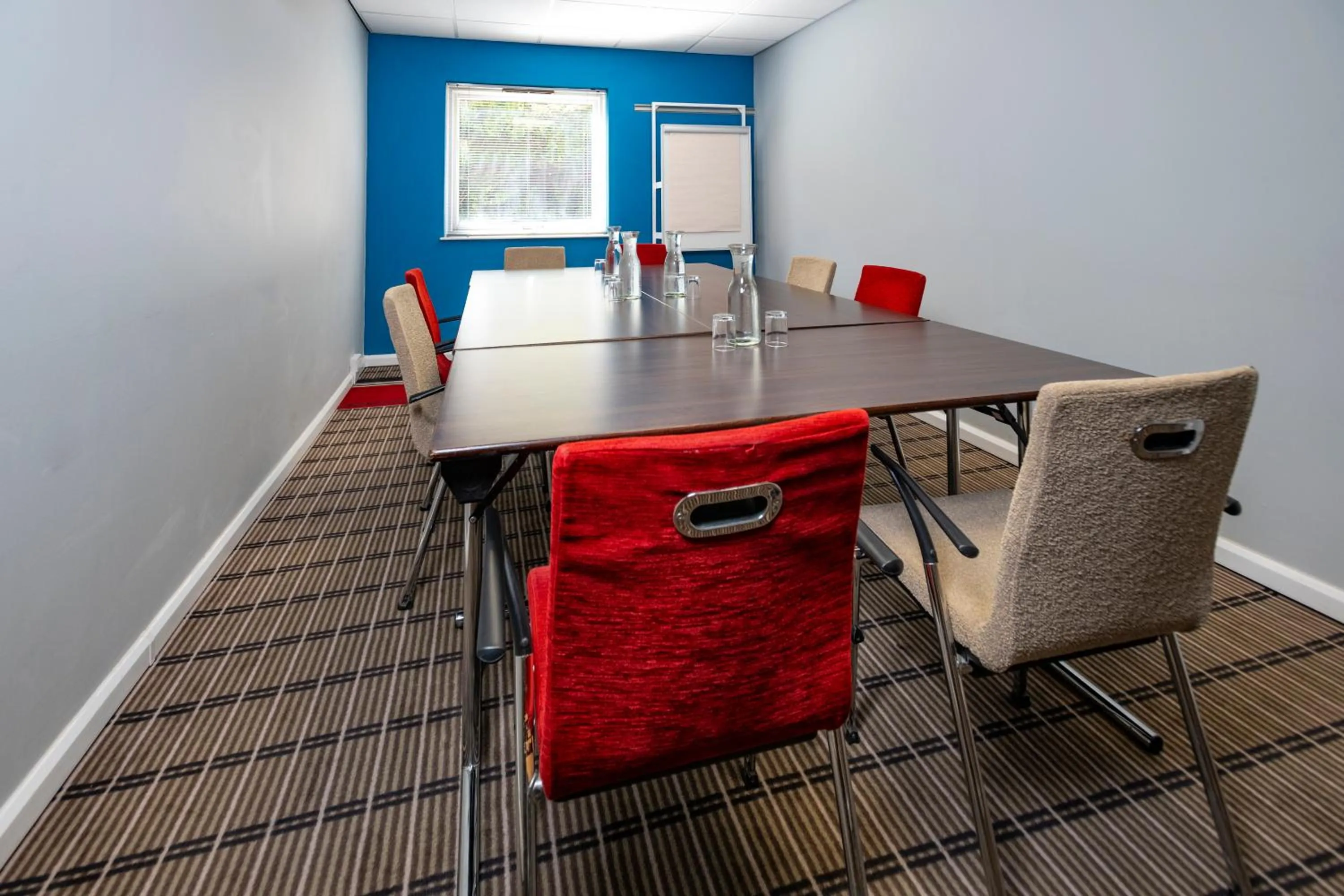 Meeting/conference room in Holiday Inn Express Taunton East by IHG