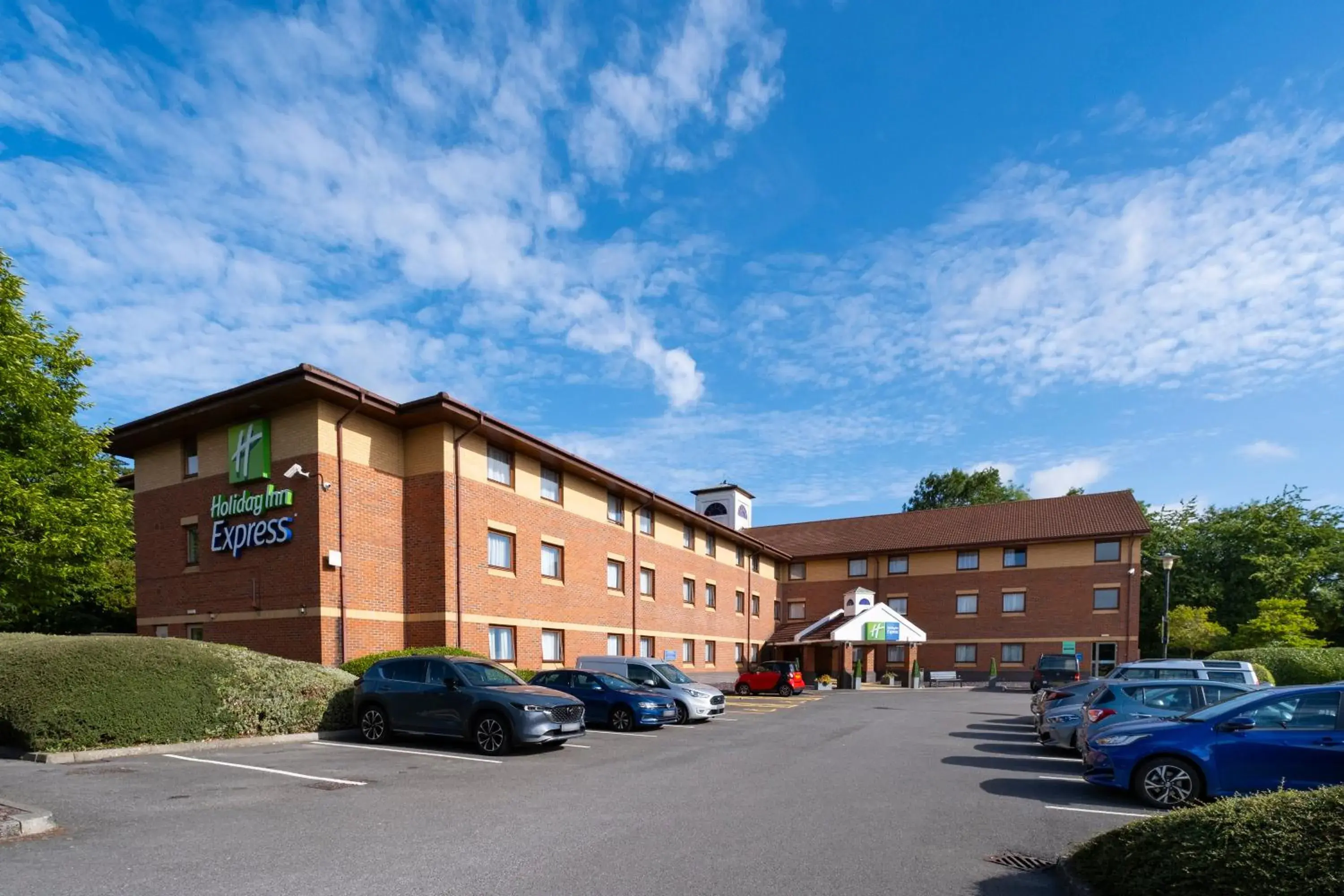 Property building in Holiday Inn Express Taunton East by IHG Property building in Holiday Inn Express Taunton East by IHG