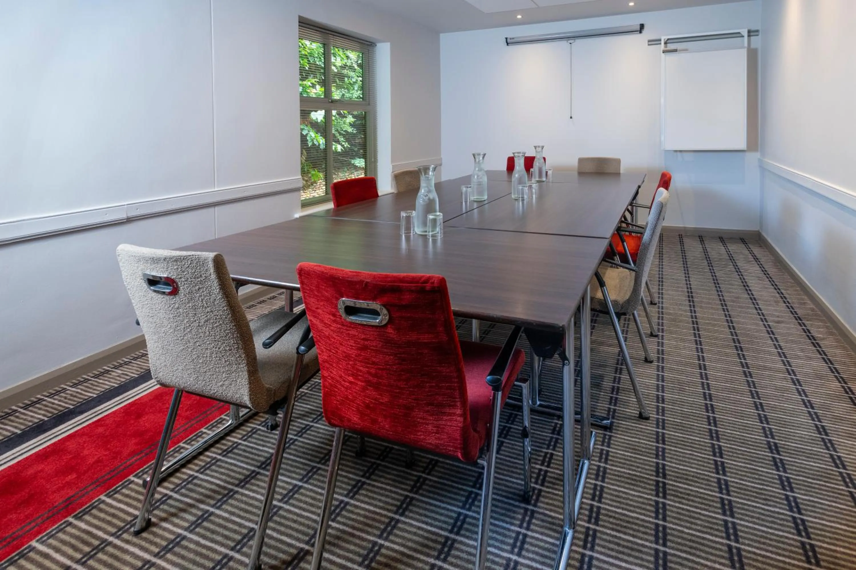 Meeting/conference room in Holiday Inn Express Taunton East by IHG