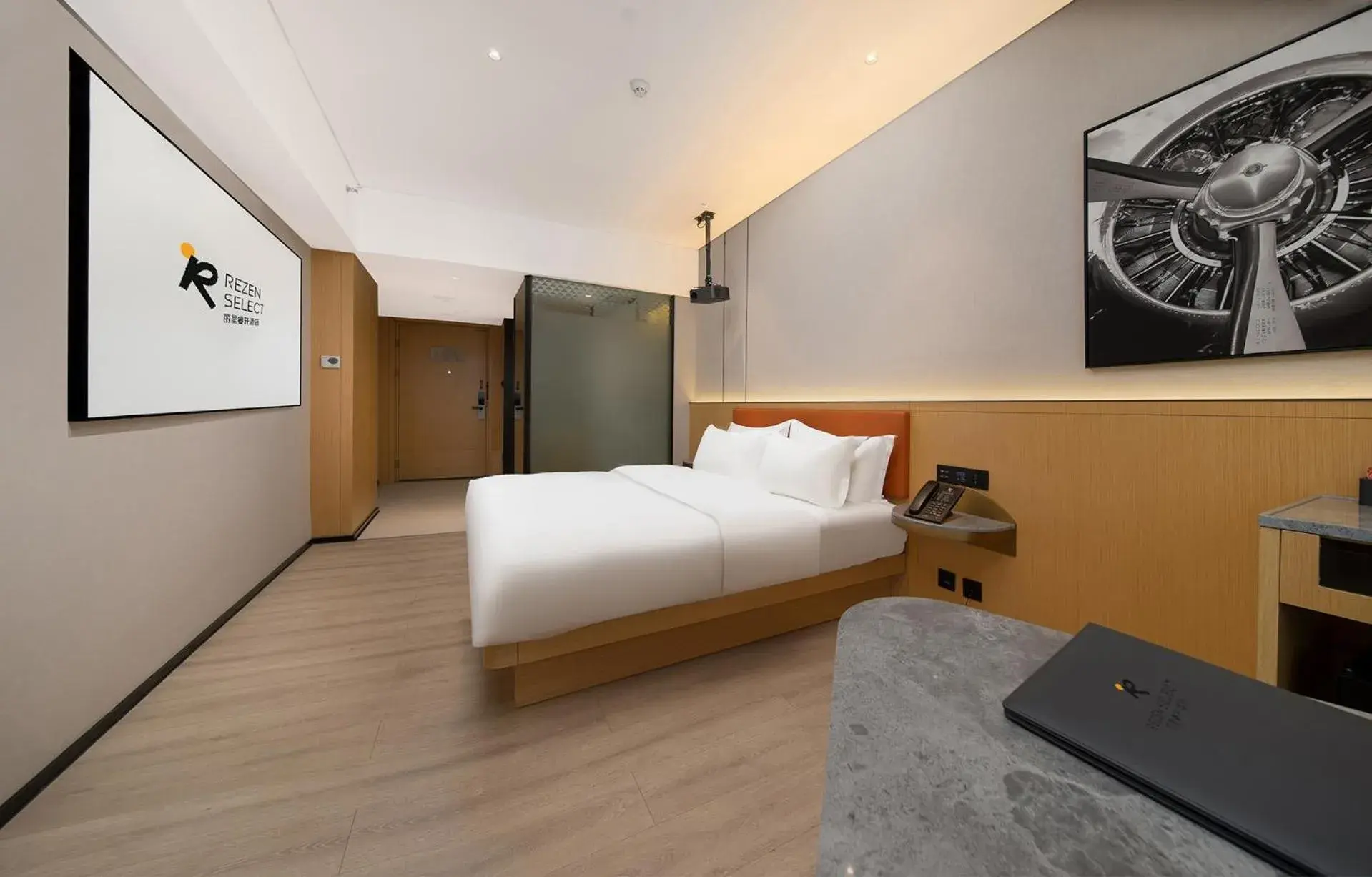 Courtyard Double Room in Rezen Select Hotel guangzhou Baiyun International Airport Courtyard Double Room in Rezen Select Hotel guangzhou Baiyun International Airport
