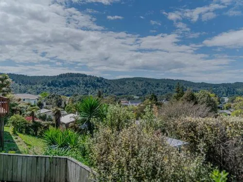 The Blockhouse - Whangamatā Holiday Home