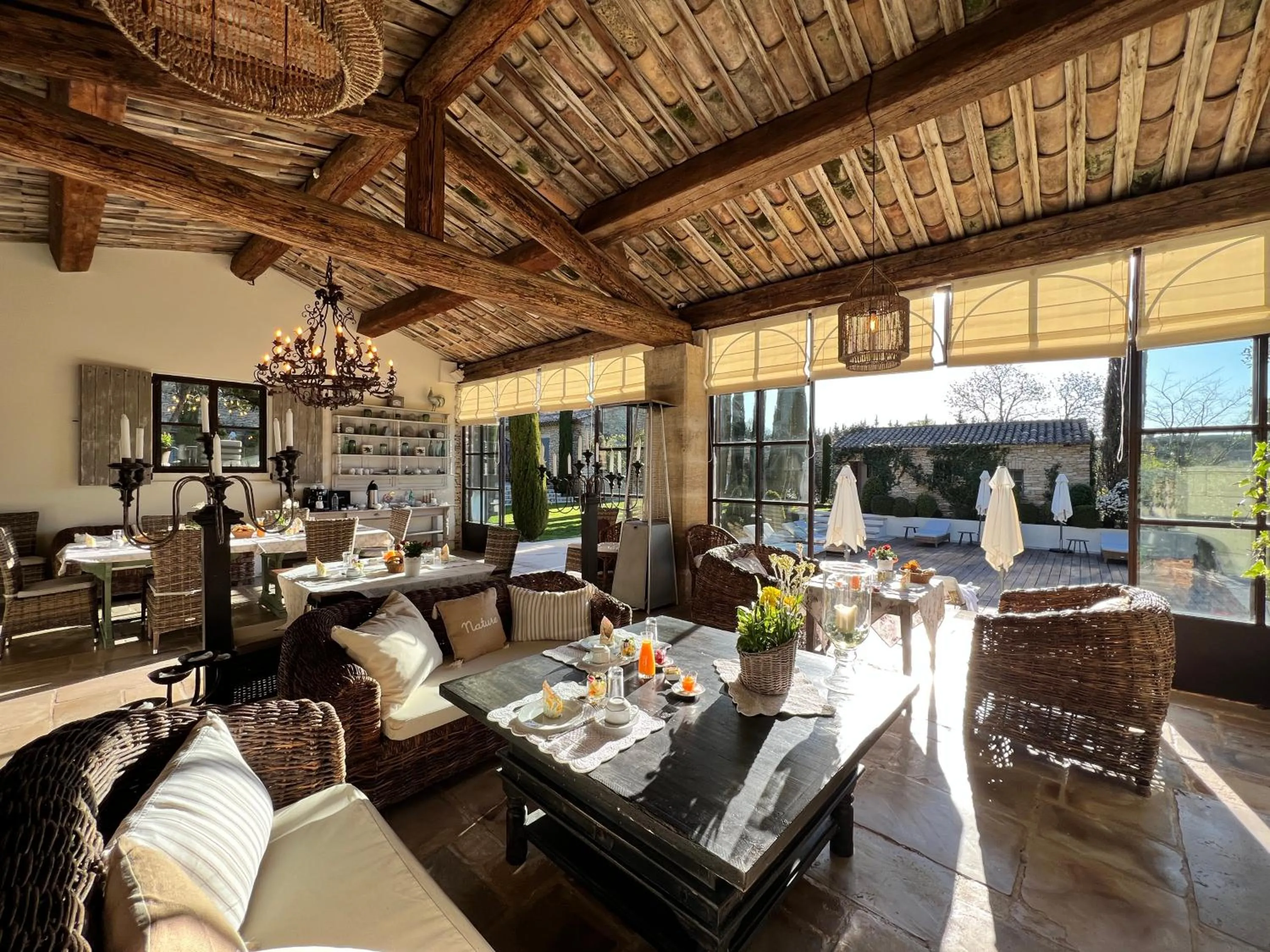 Breakfast in Villa Hautvallon - Peaceful Escape in Provence