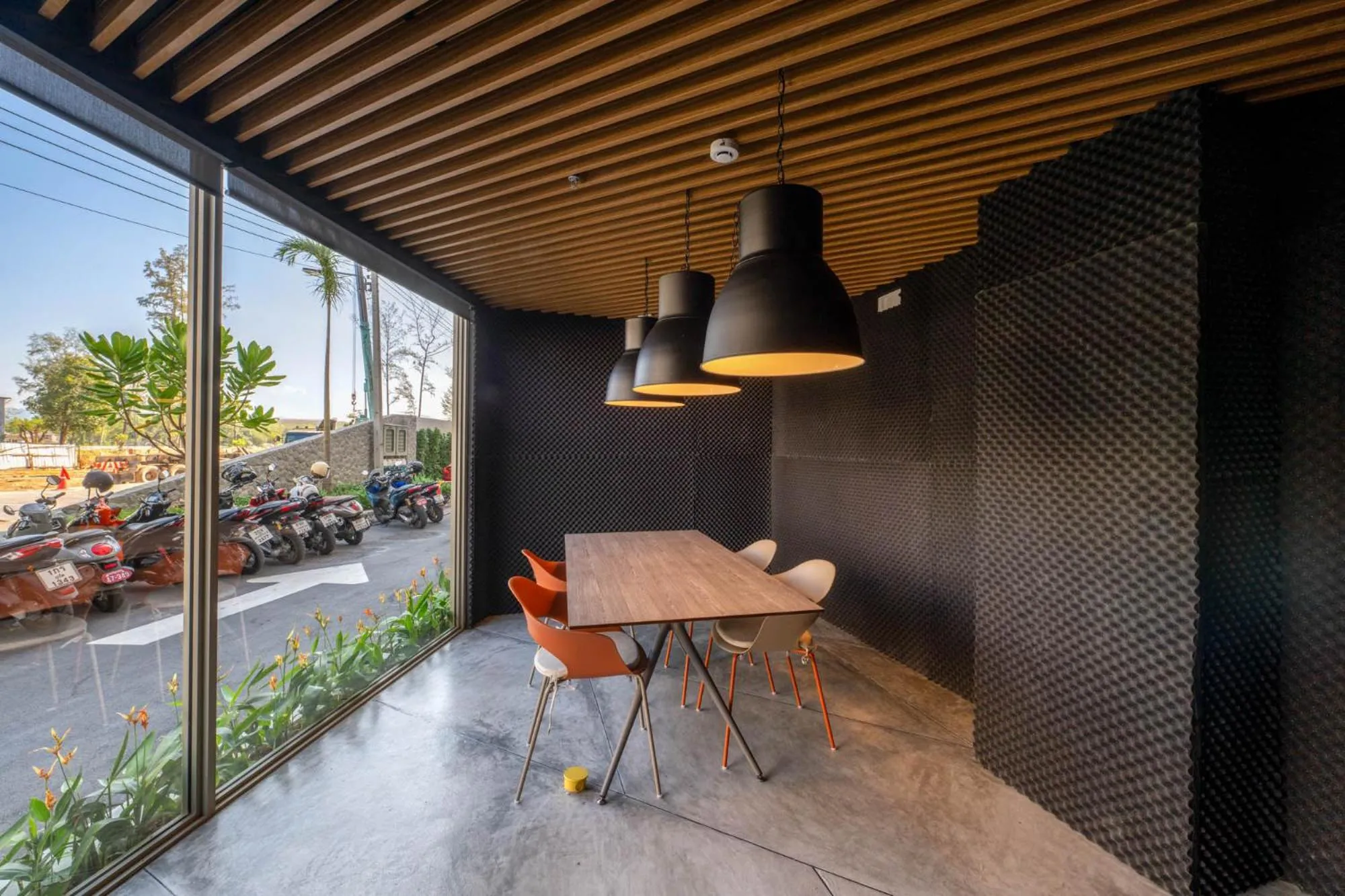 Business facilities in HOMA Cherngtalay Phuket