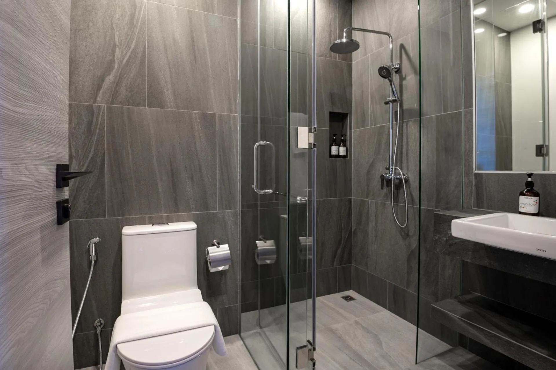 Shower in HOMA Cherngtalay Phuket