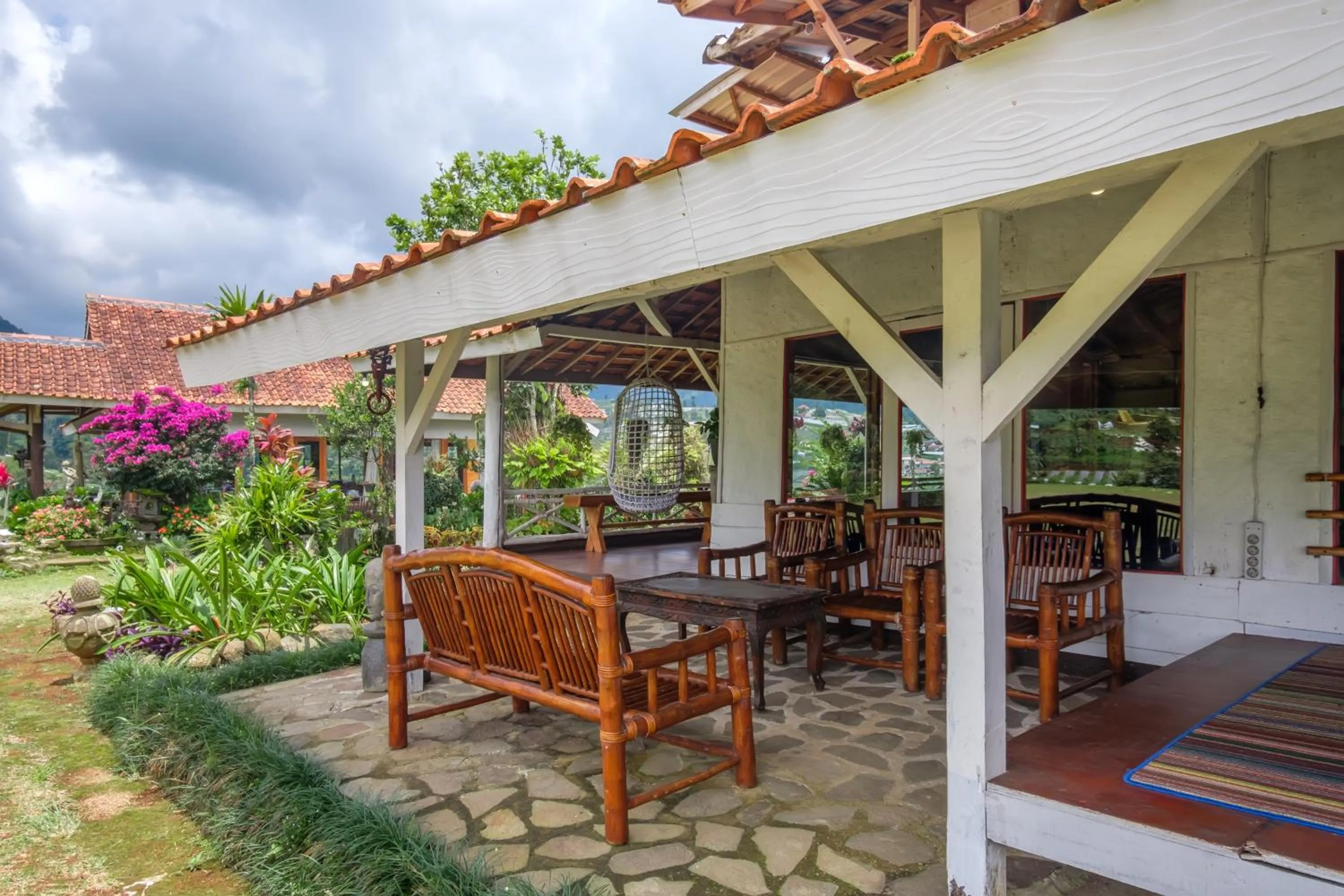 Hilltop Camp, Lembang