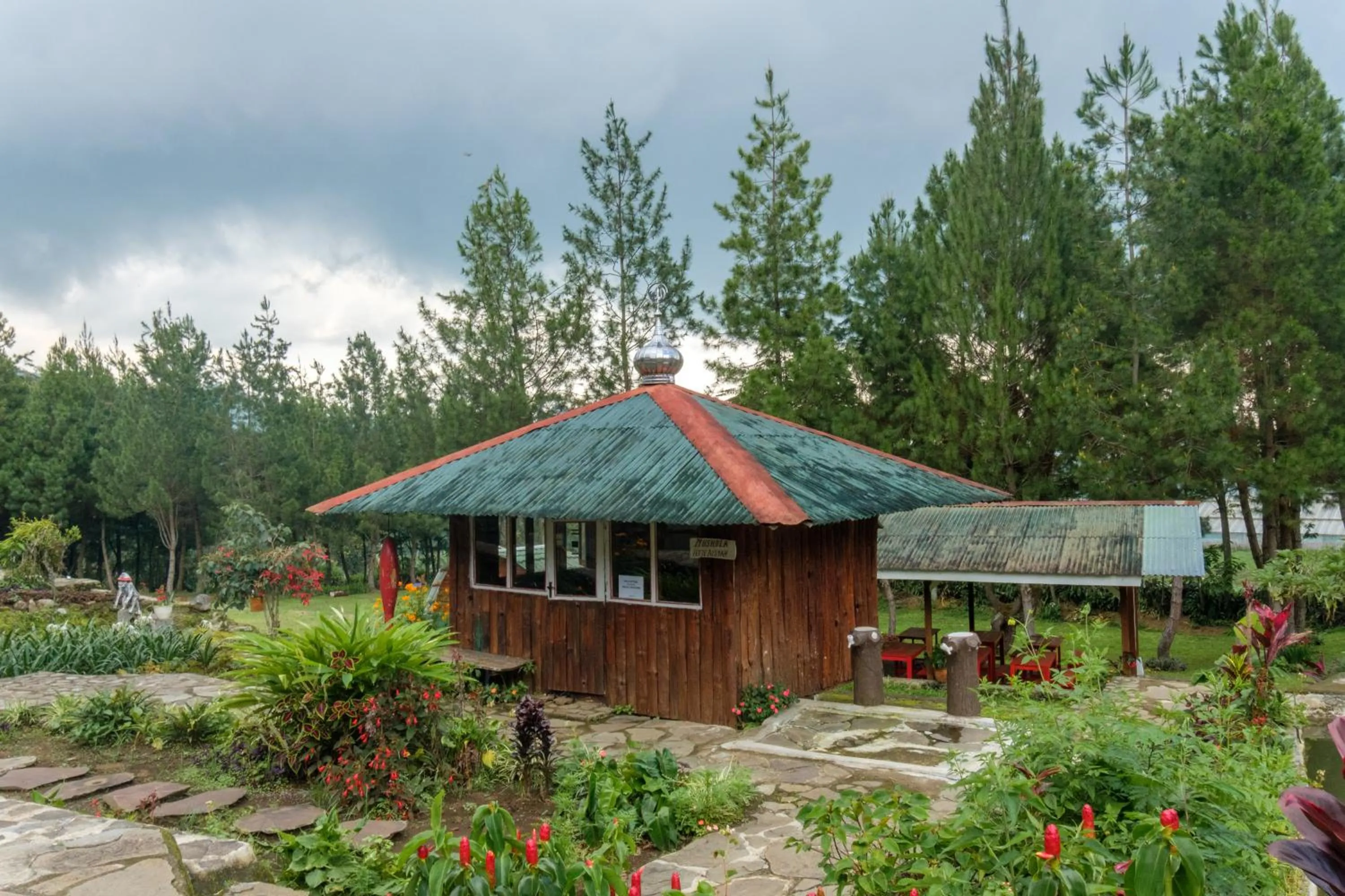 Hilltop Camp, Lembang