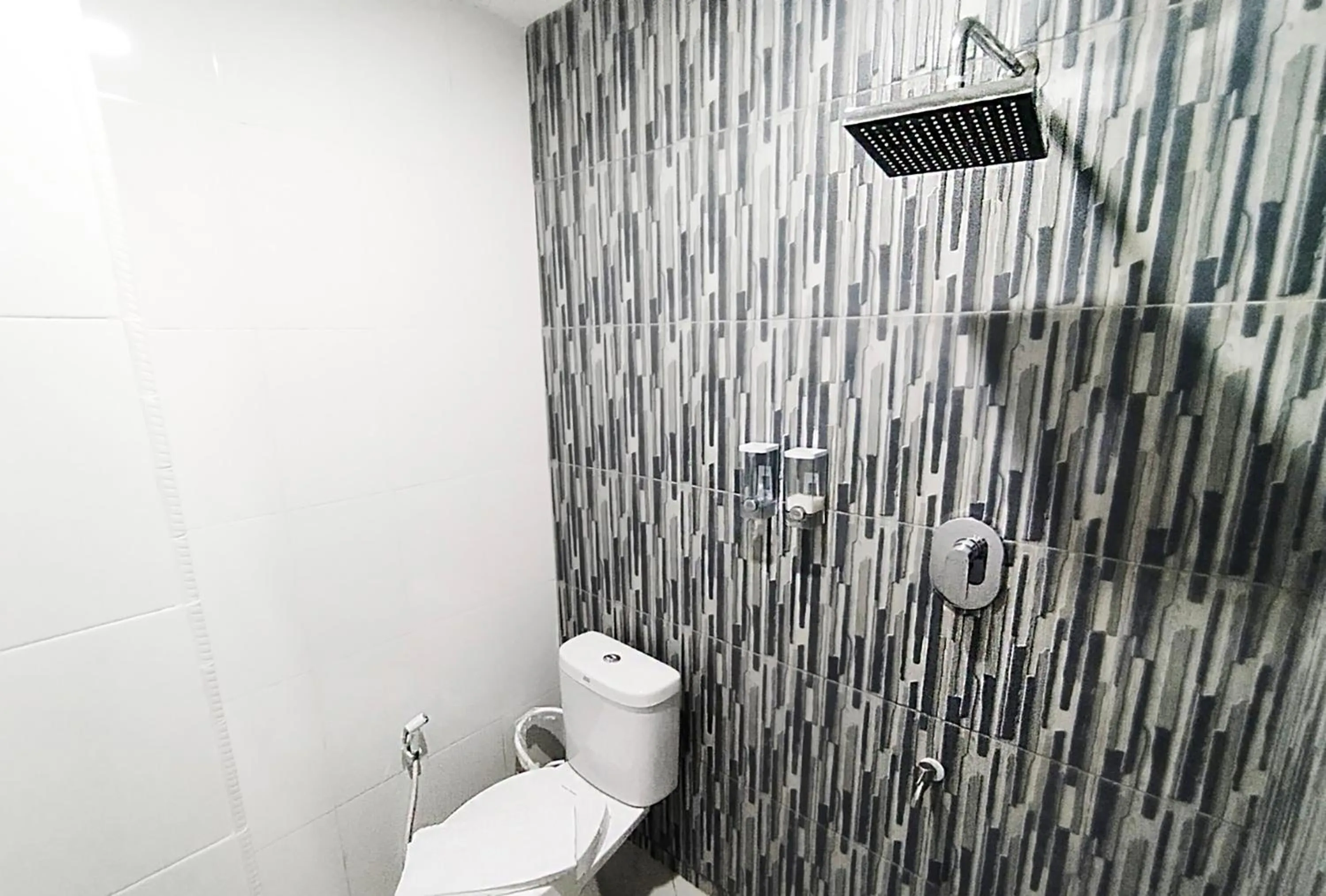 Bathroom in Hotel Syariah GS Lampung Culture, Bandar Lampung