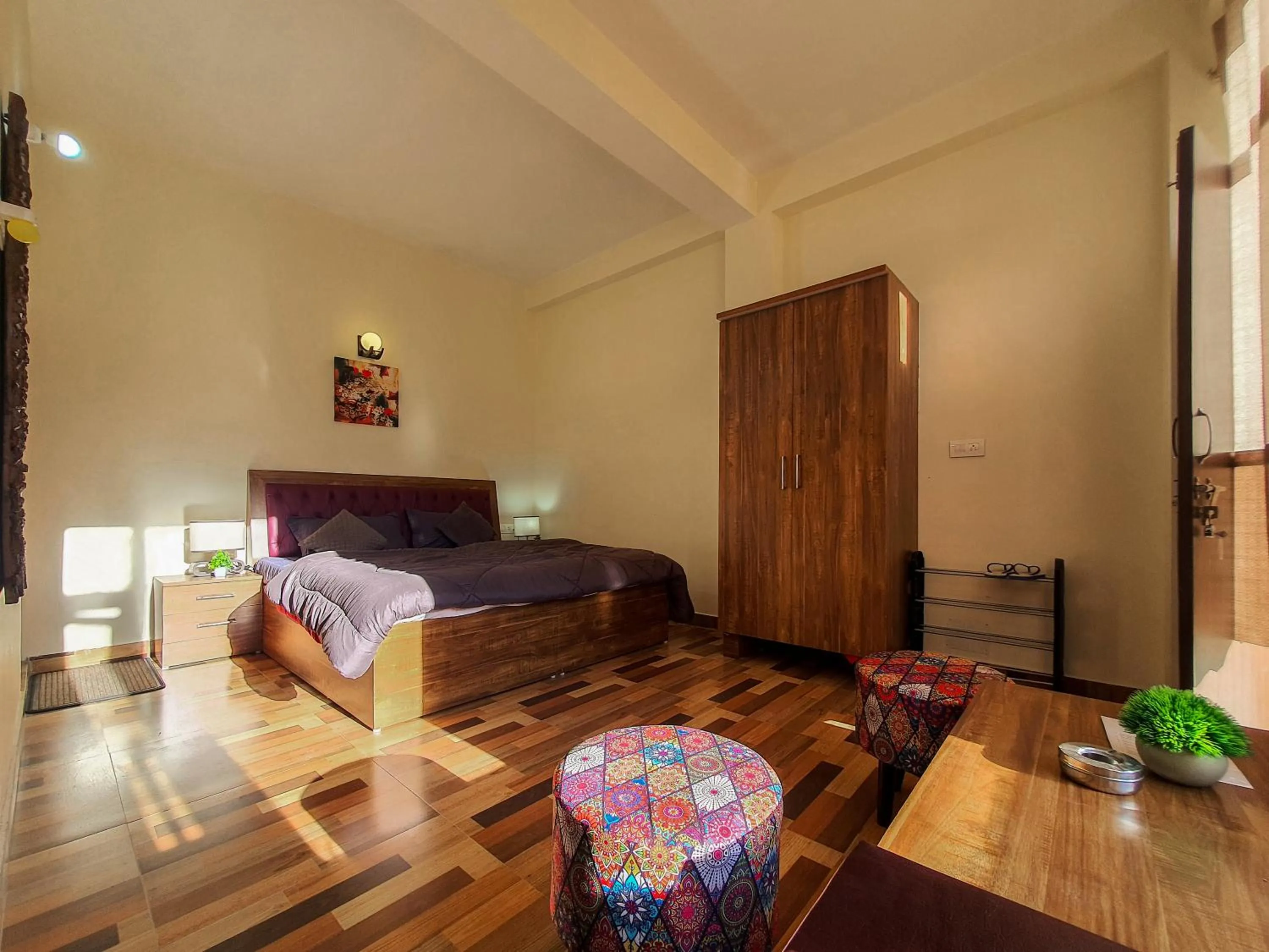 Alooma Cafe and Homestay