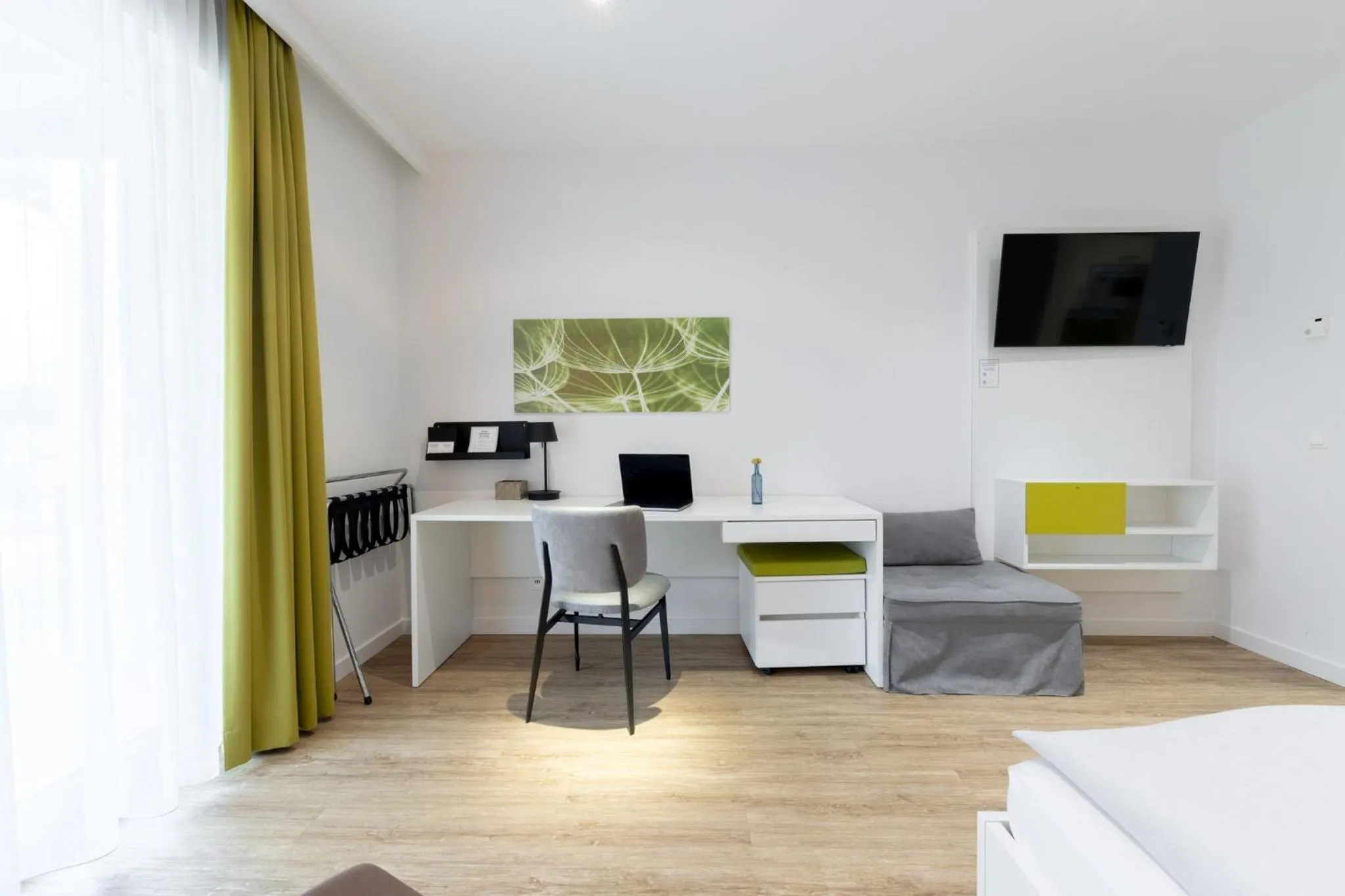 Photo of the whole room in Candlewood Suites Fürth by IHG