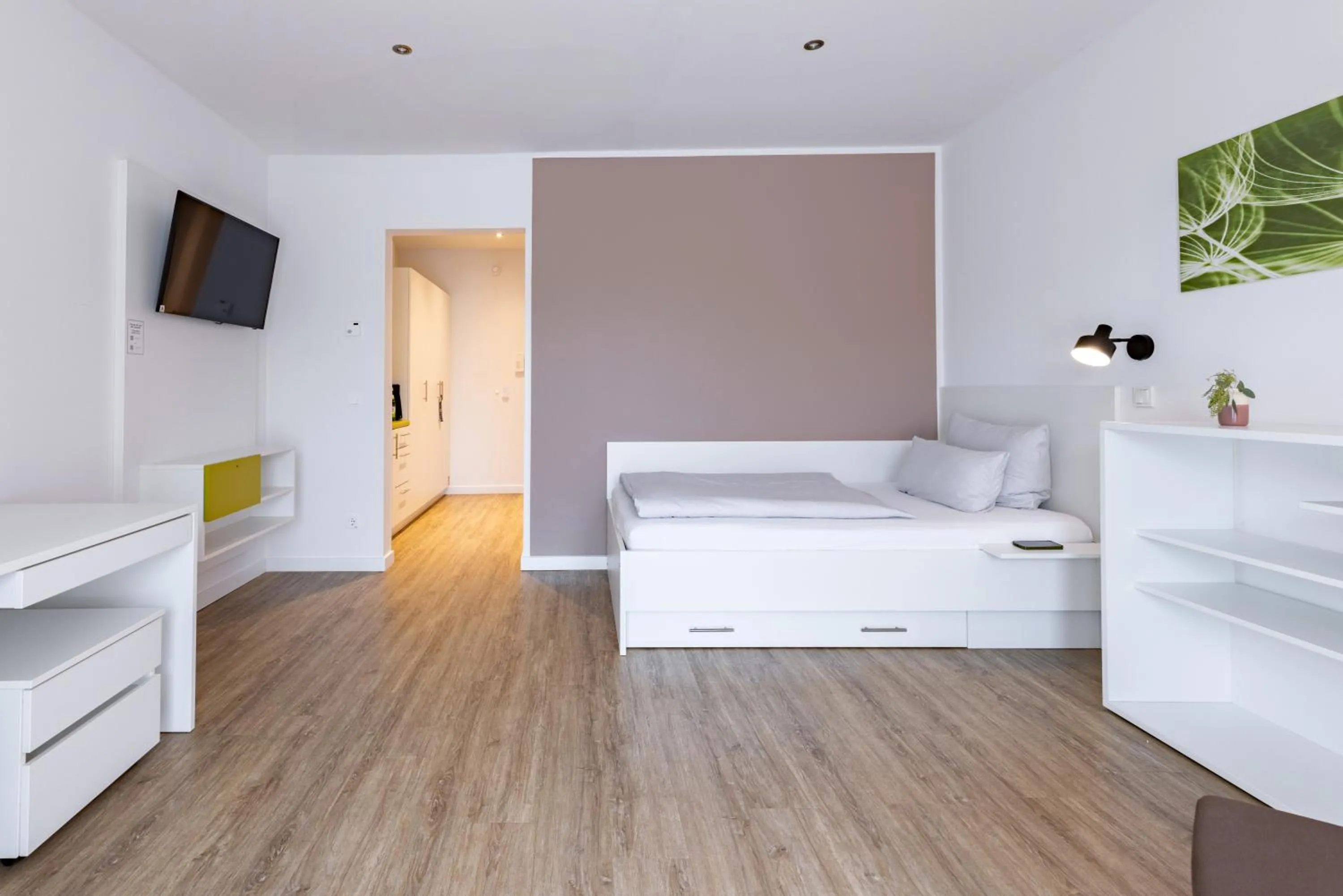 Photo of the whole room, Bed in Candlewood Suites Fürth by IHG
