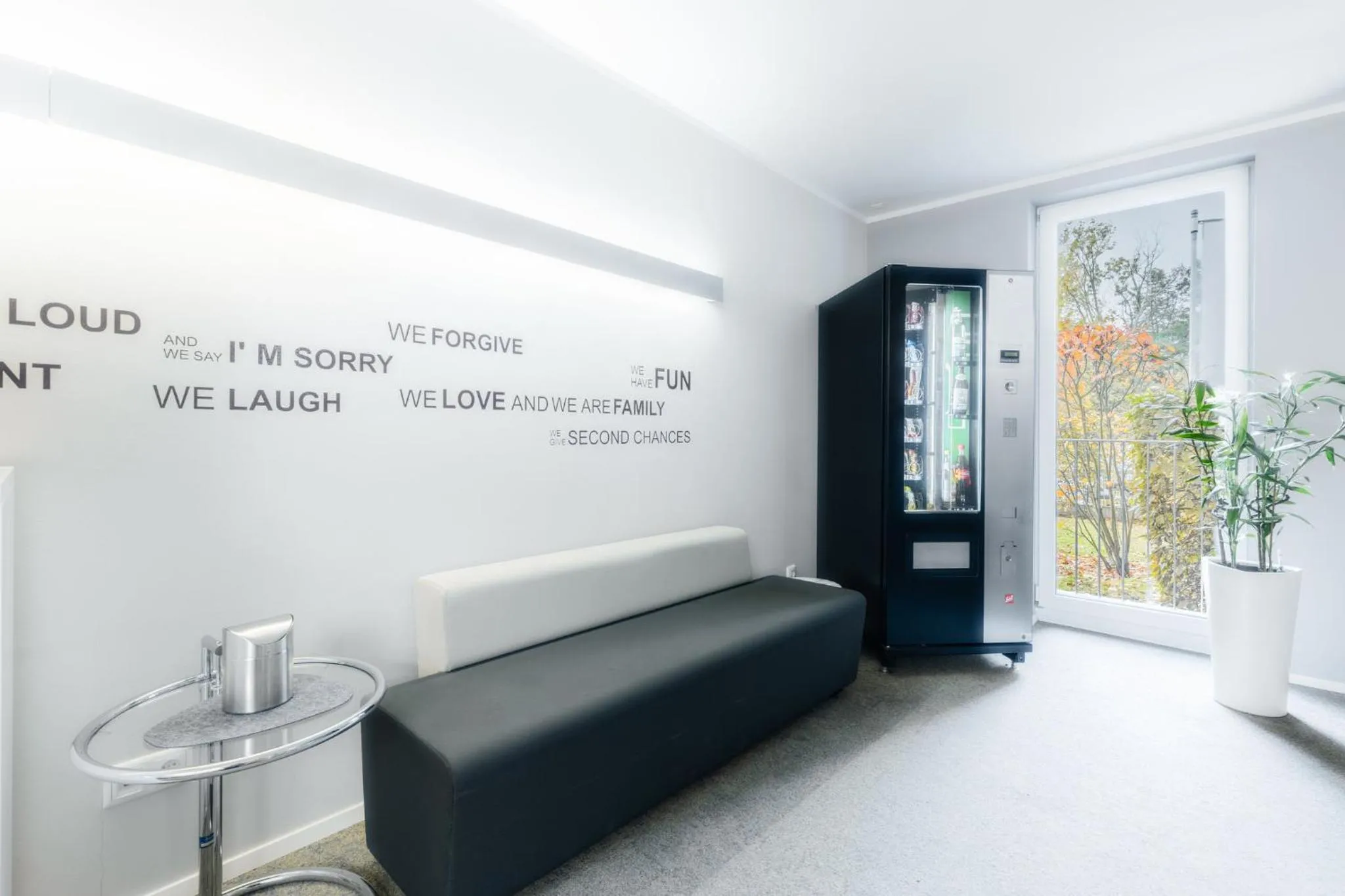 Lobby or reception in Candlewood Suites Fürth by IHG