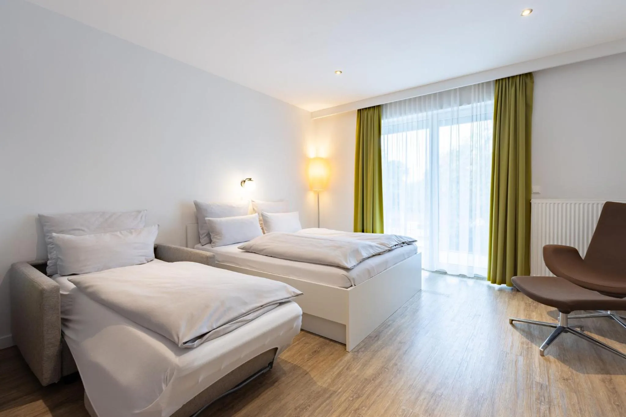 Photo of the whole room, Bed in Candlewood Suites Fürth by IHG