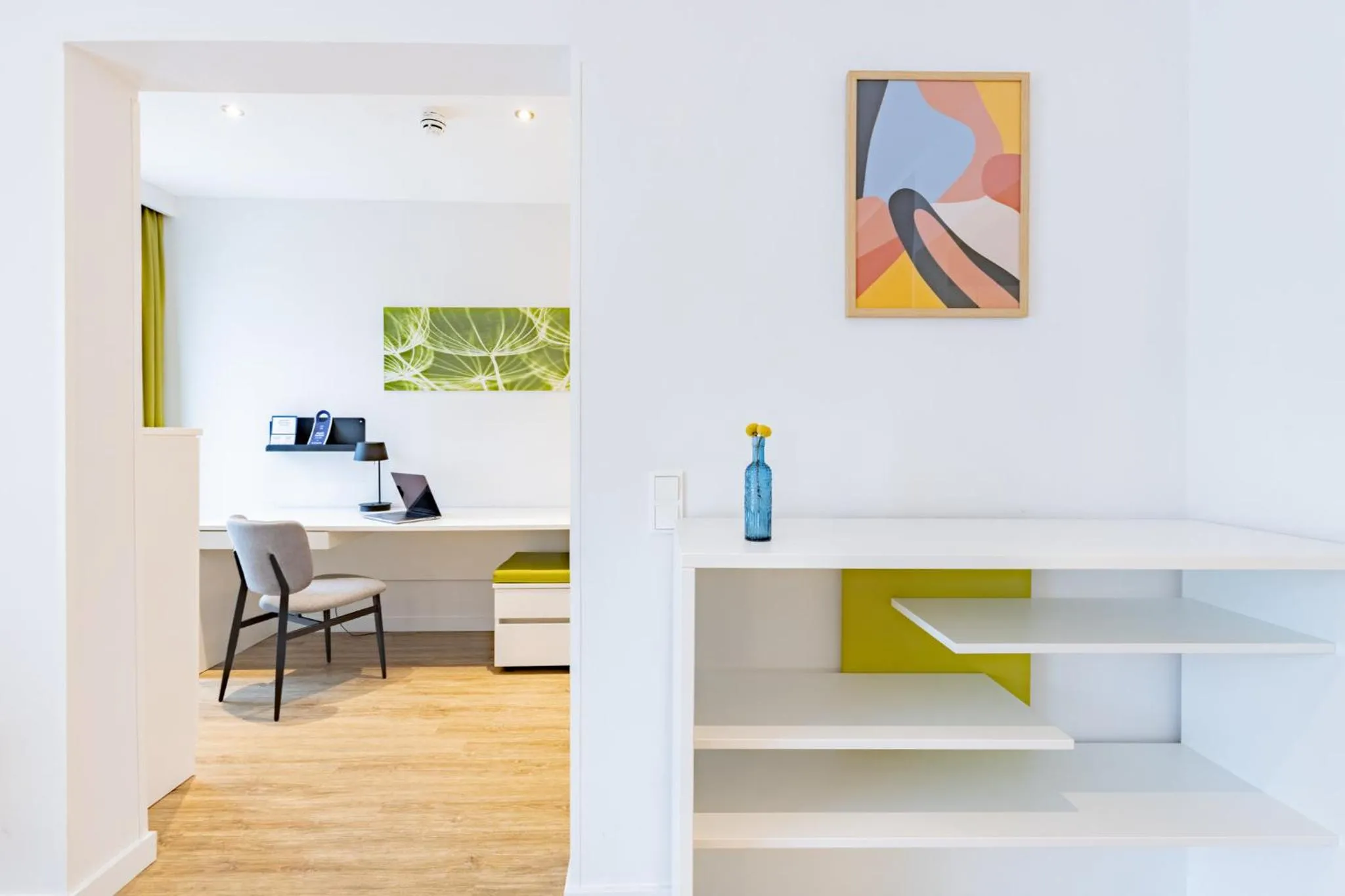 Photo of the whole room in Candlewood Suites Fürth by IHG