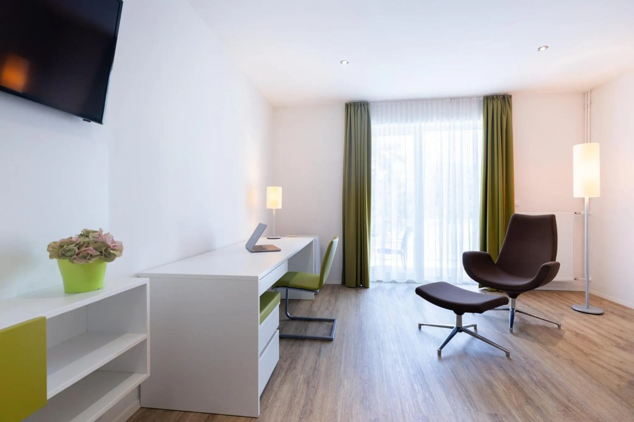 Photo of the whole room in Candlewood Suites Fürth by IHG