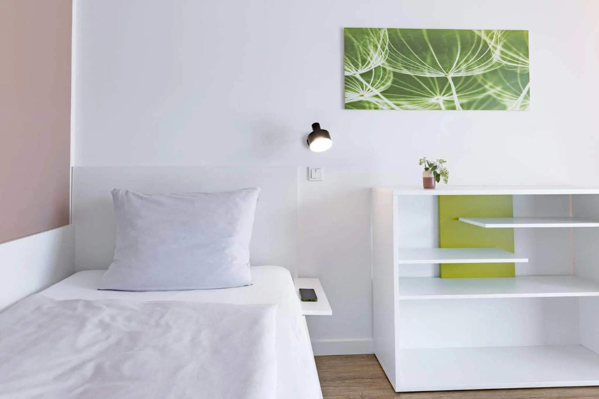 Photo of the whole room, Bed in Candlewood Suites Fürth by IHG